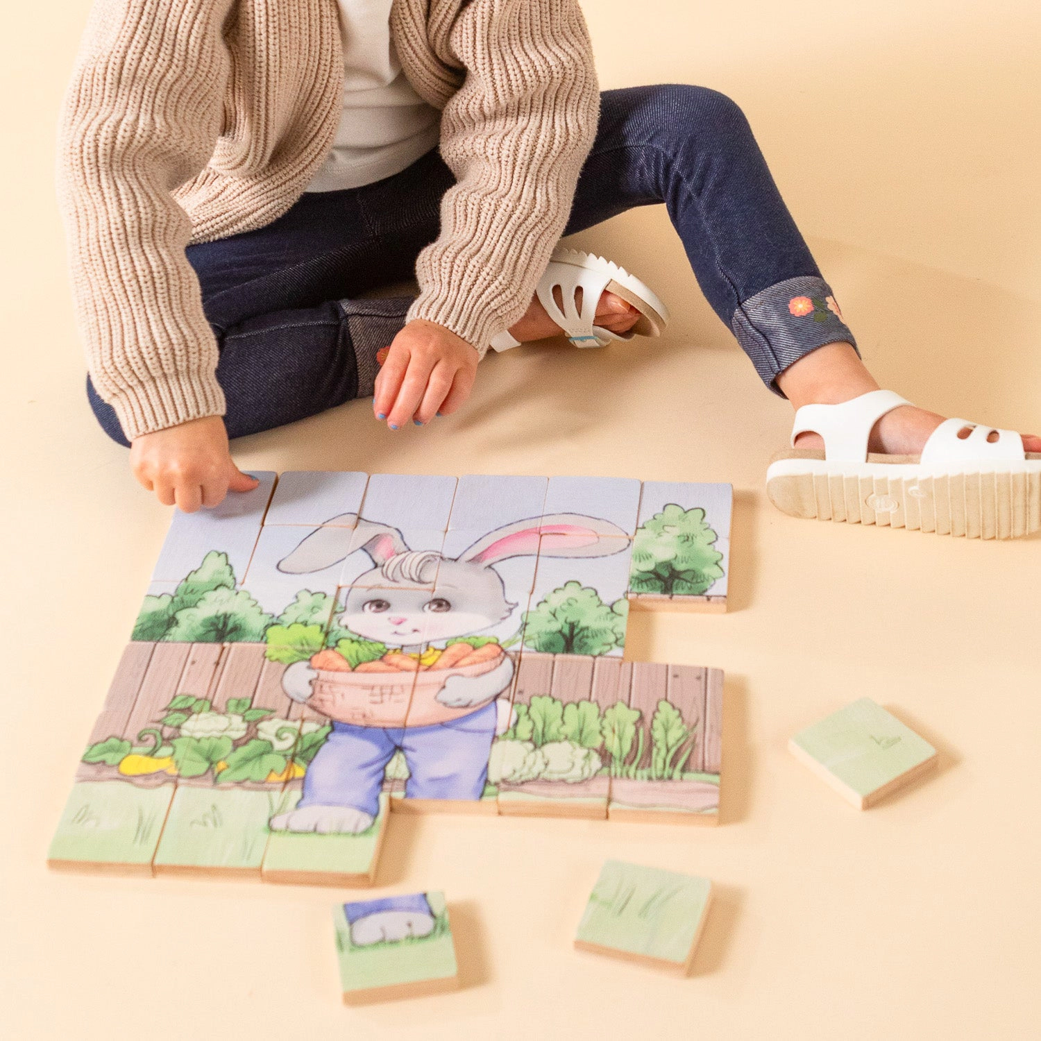 Miller Boys Magnetic Wooden Puzzle - Bunny Gardener, 36-Piece Maple Wood