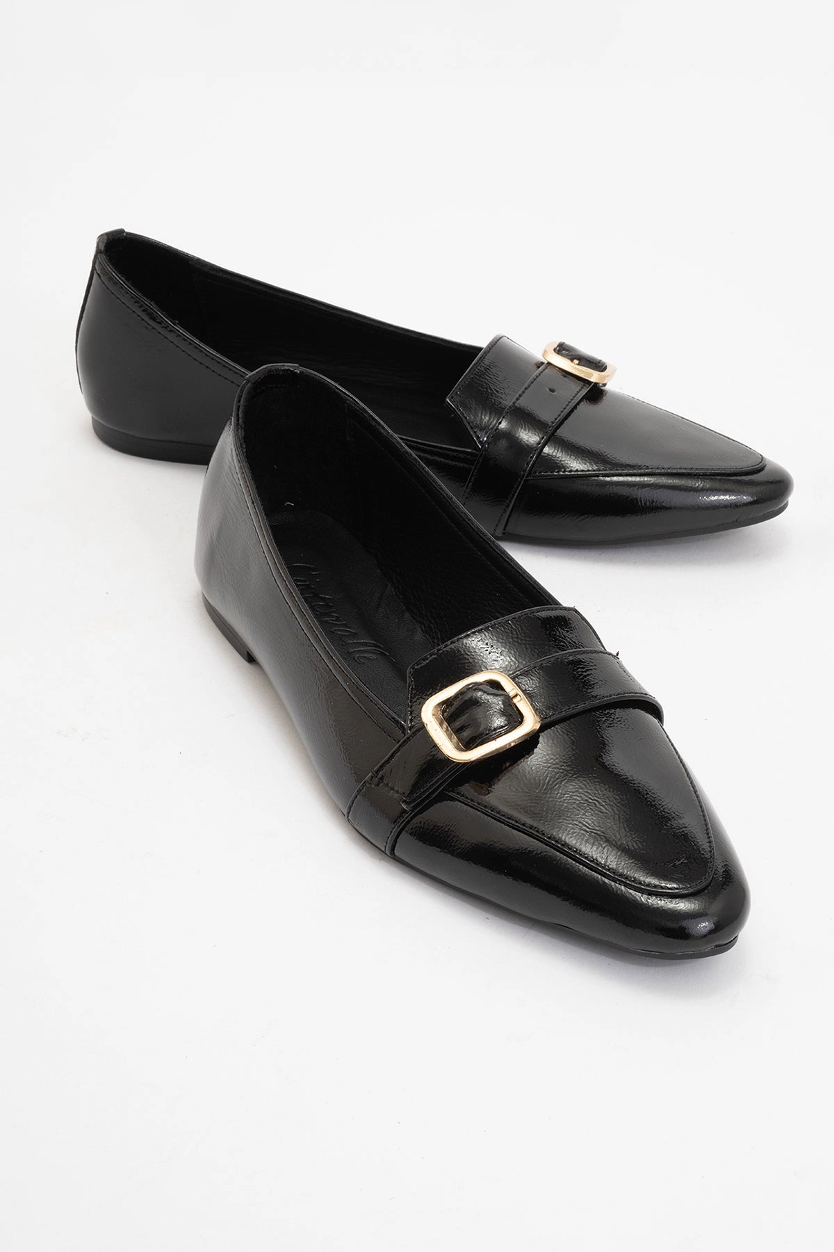 Forever & Always Womens Zarina Pointed Toe Leather Flats