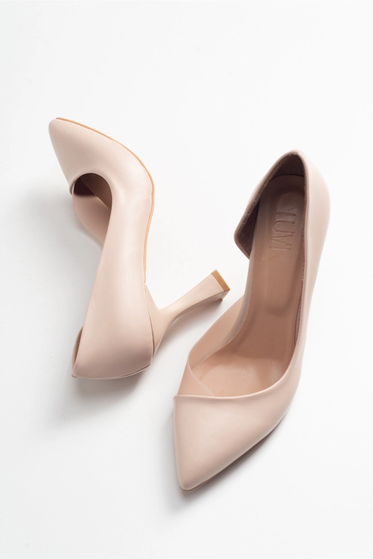 Prologue Shoes Womens Ursula Pointed Toe Pump