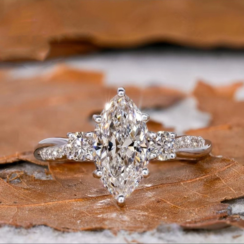Claw Set Marquise Cubic Zirconia Proposal Ring for Women