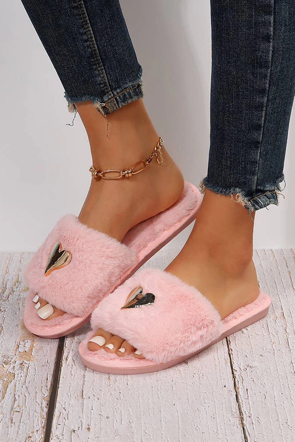Threaded Pear Women's Alaina Open toe Plush Slippers