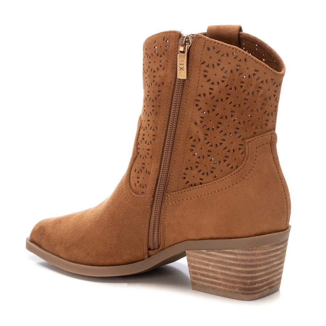 Xti Women's Pointed Toe Booties