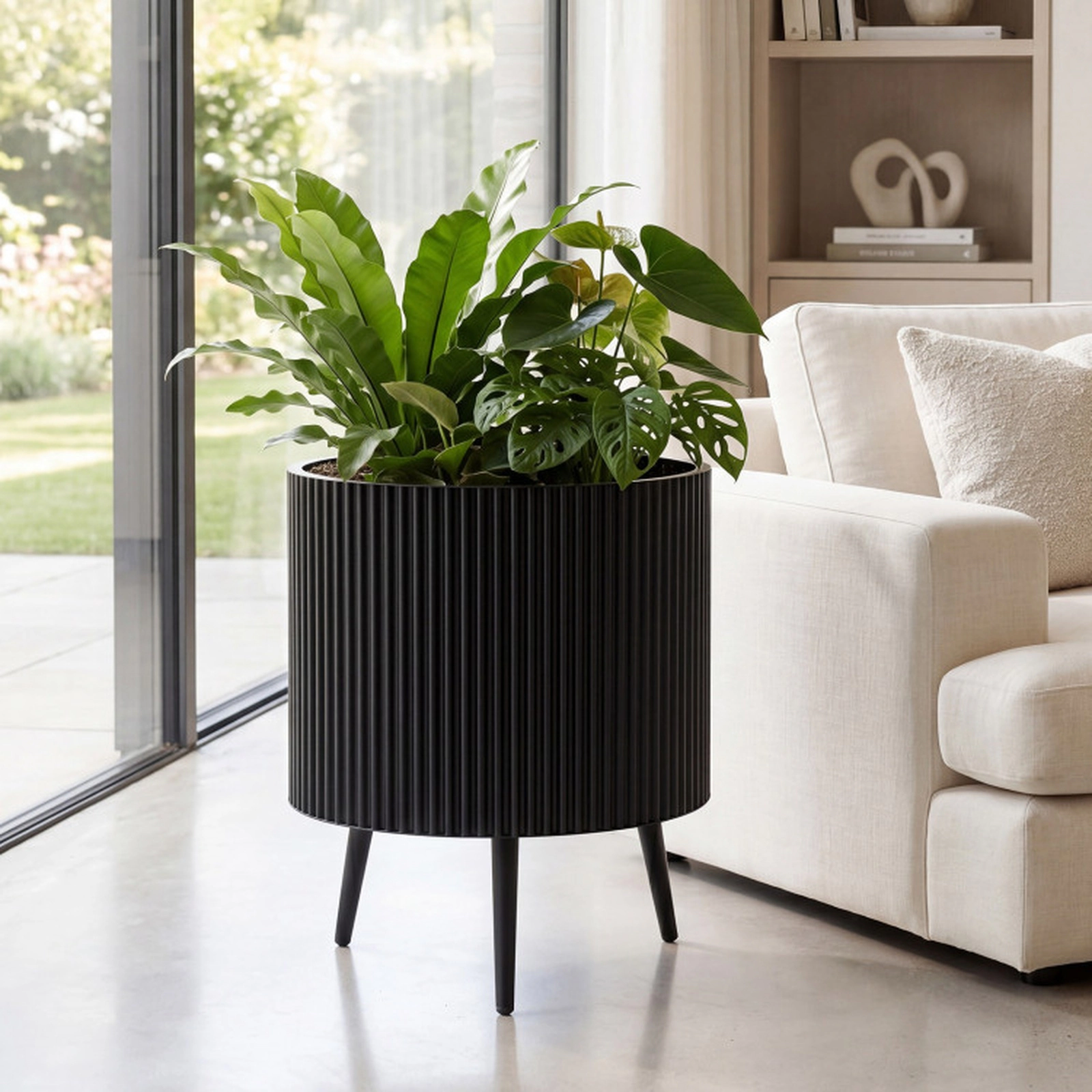 SUGIFT Fluted Alloy Metal Plant Pot with Stand 110-lb Capacity 14 x 21 in 16.5 x 22 in 20 x 23 in 1-Piece Black