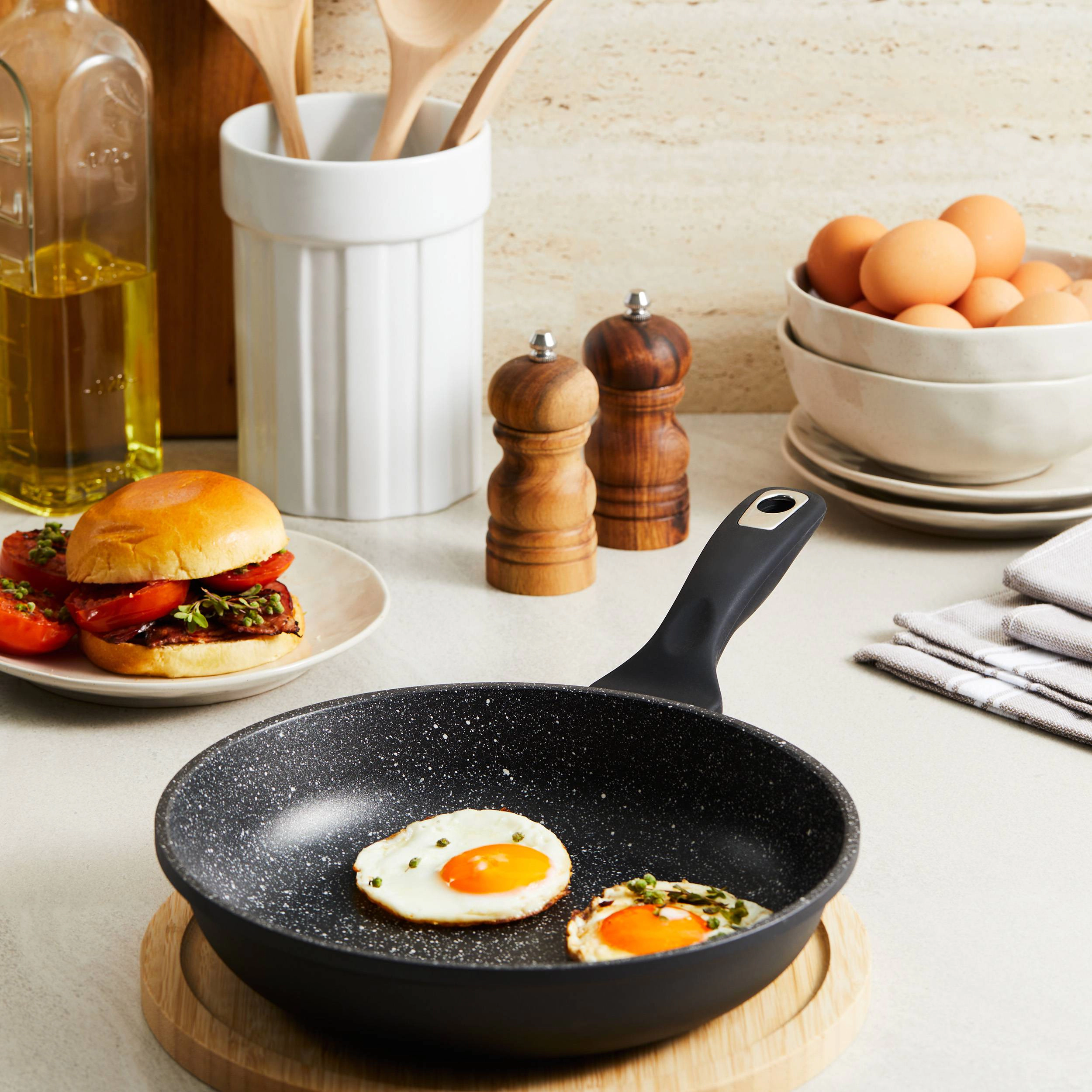 Cuisine::pro® GRANITE™ Frypan 10"