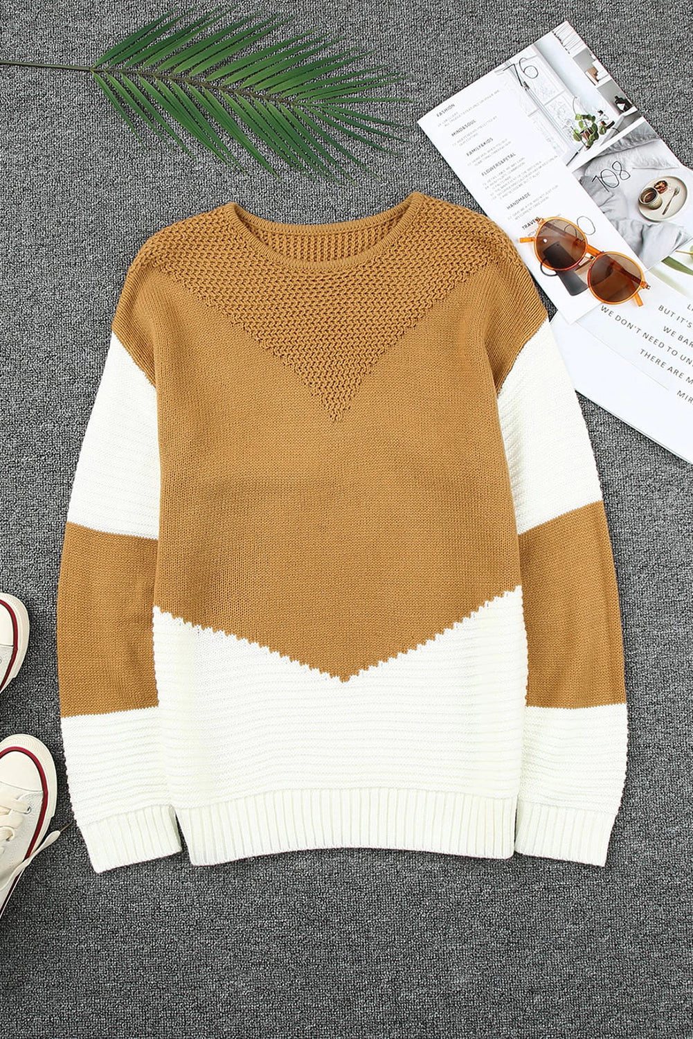 Threaded Pear Women's Avery tone Chevron Pullover Sweater