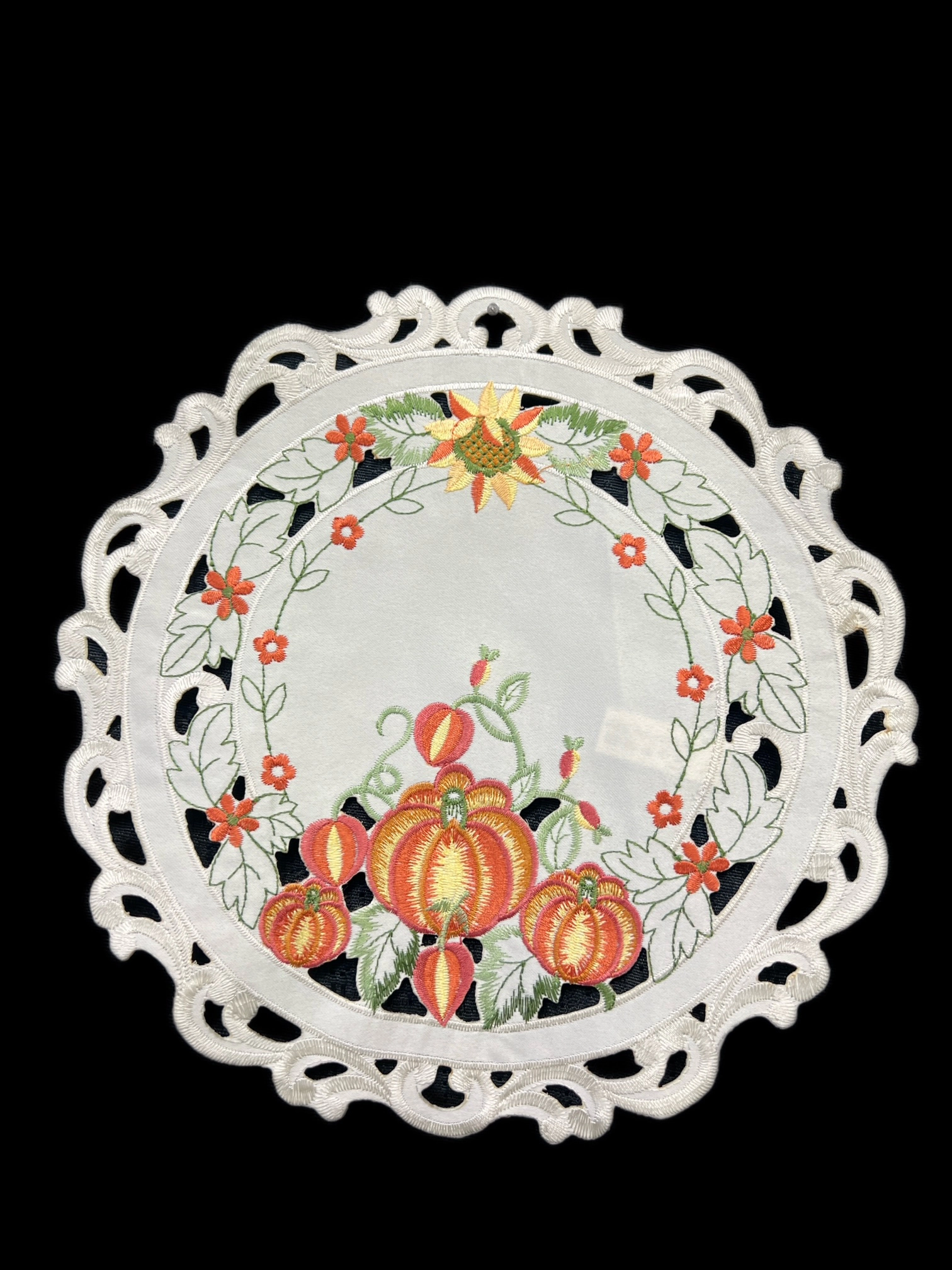 Jiallo Pumpkin Embroidered Cutwork Round Placemat, 12-Inch diameter