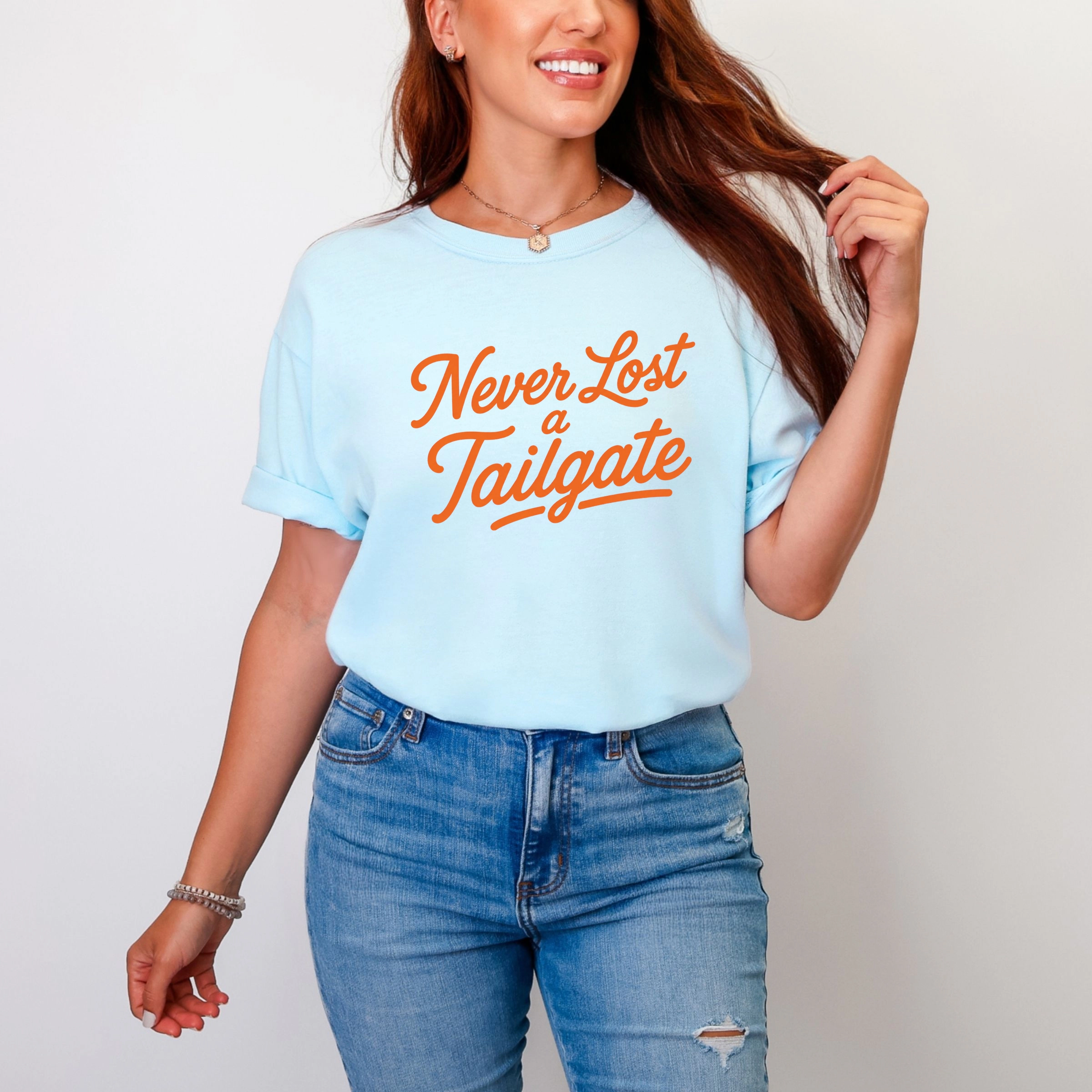 Simply Sage Market - Women's Garment Dyed Graphic T-Shirt Never Lost a Tailgate