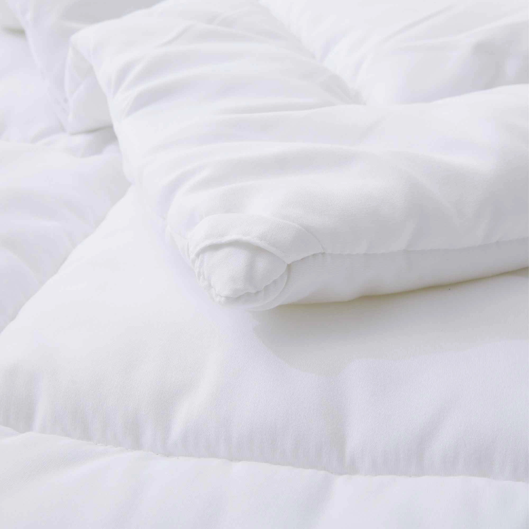PEACENEST Warm Winter Down Alternative Comforter Cozy Duvet Insert