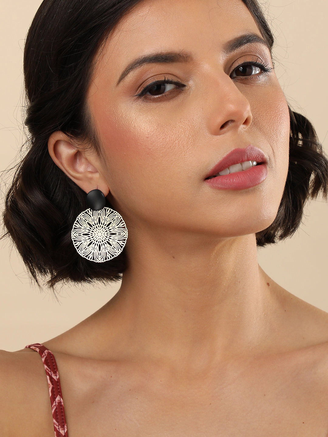 SOHI Women's Gold Plated Designer Stone Drop Earring