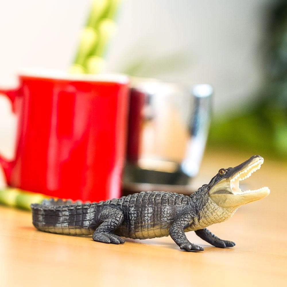 Safari Ltd. - Alligator Kids Toy Figure