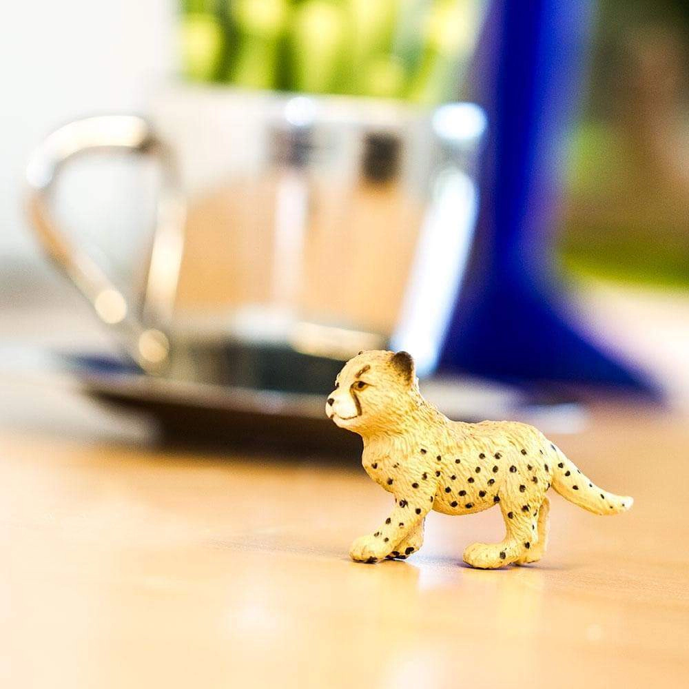 Safari Ltd. - Cheetah Cub Kids Toy Figure