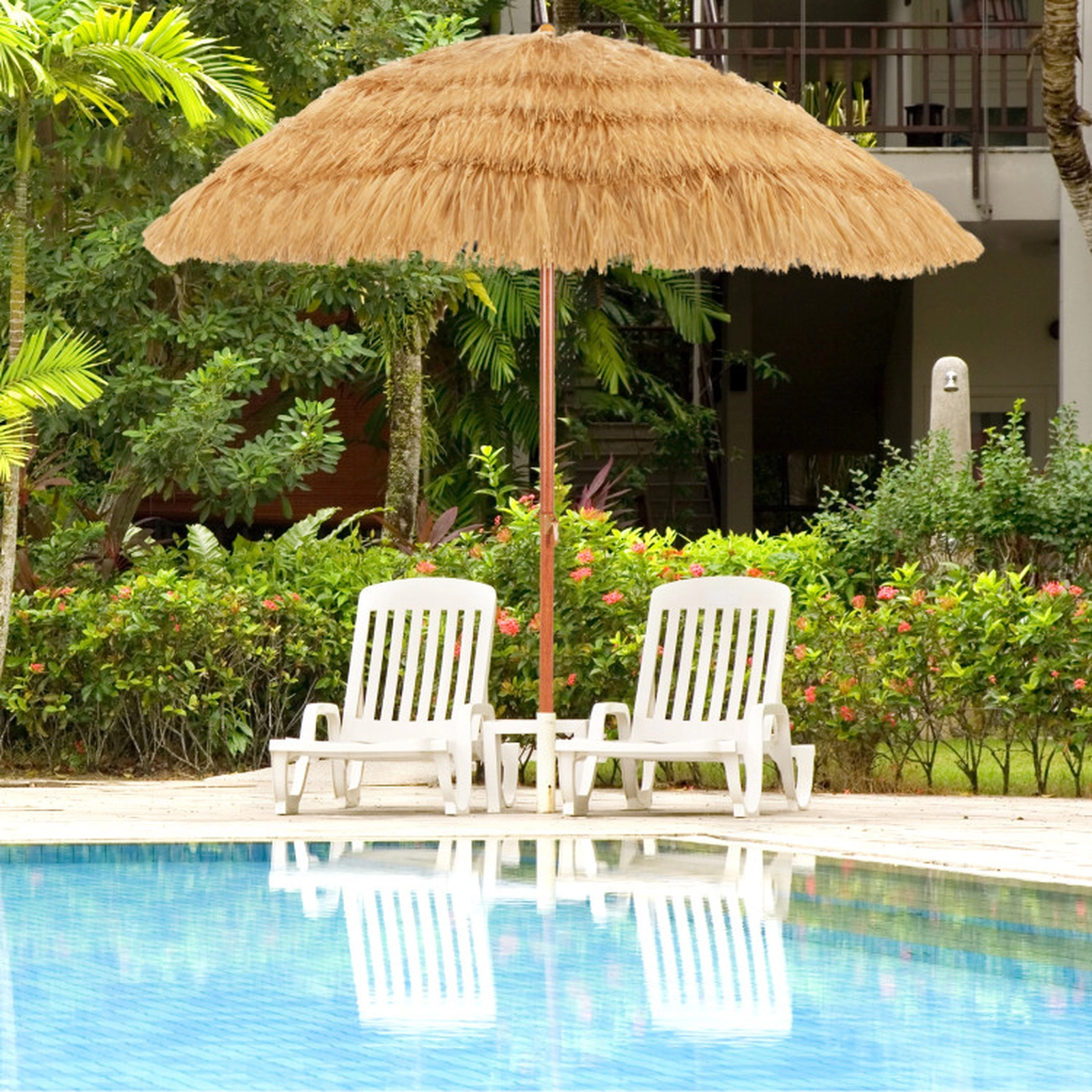 SUGIFT 6.5-ft Khaki Thatched Tiki Beach Umbrella with PP Canopy 8 Ribs Adjustable Tilt and Sand Pole