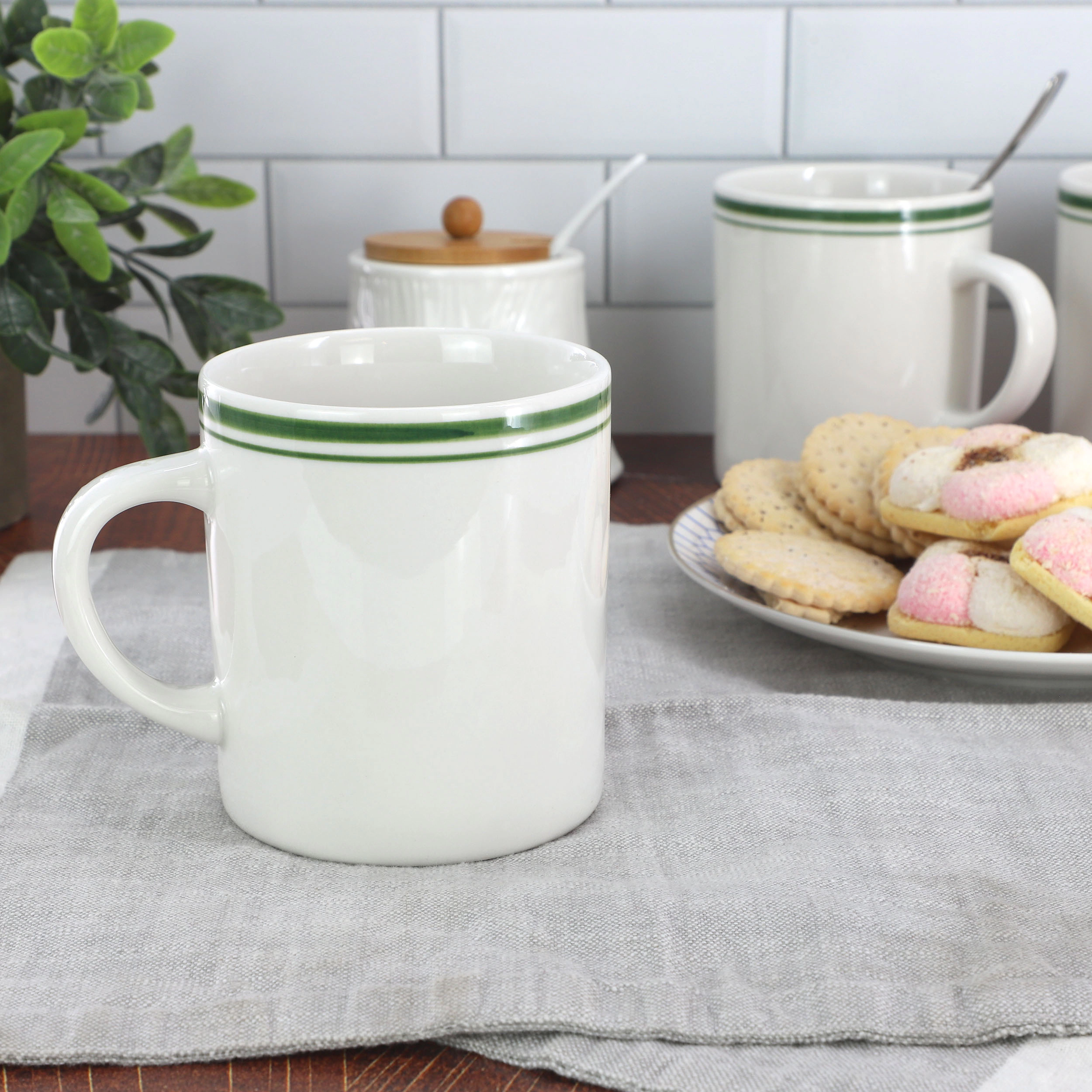 Gibson Homewares Hometown Diner 8-Piece Set 16 Ounce Green Banded Mug