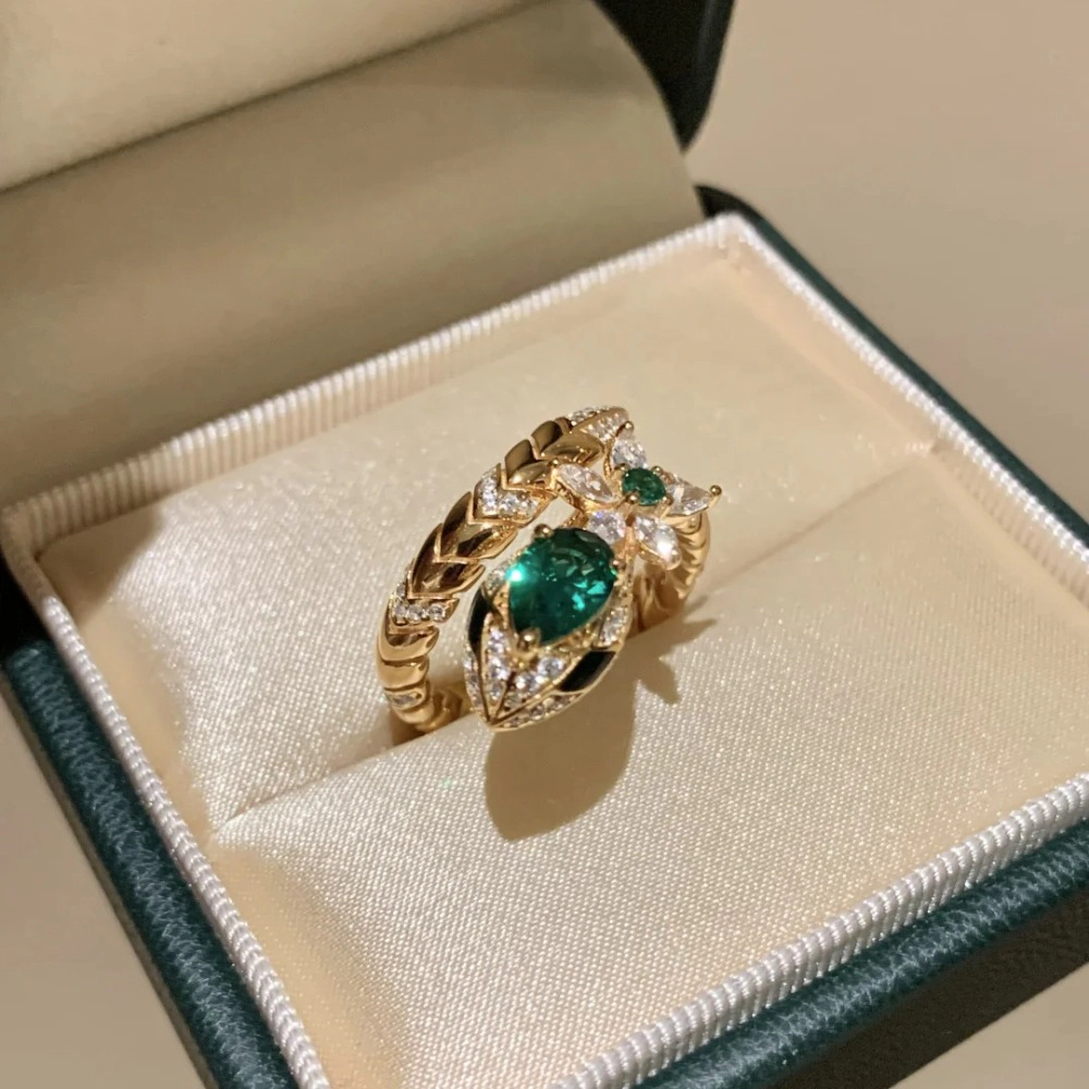 Wardrobe Whimsy Vintage Snake‑Shaped Pear Green Cubic Zirconia Gold‑Tone Ring