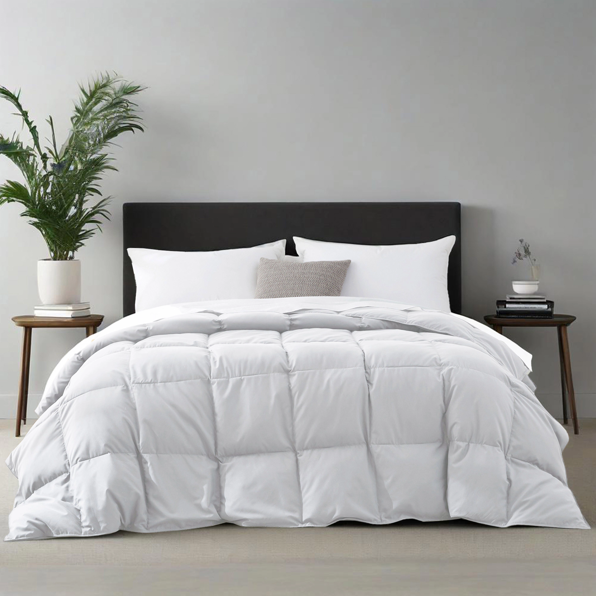 Unikome Lightweight White Goose Down Feather Fiber Comforter – Soft, Breathable & Noiseless Duvet