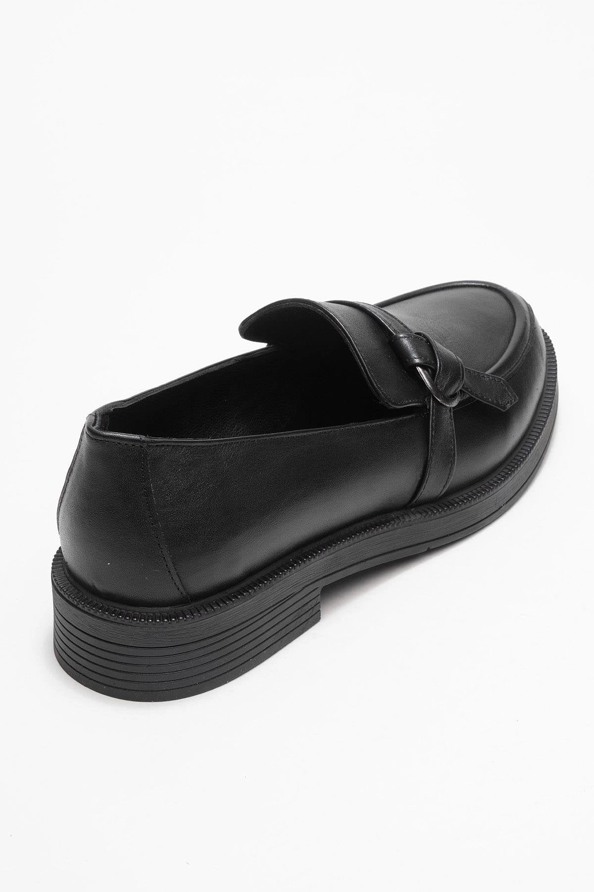 Forever & Always Womens Galea Buckled Leather Loafers