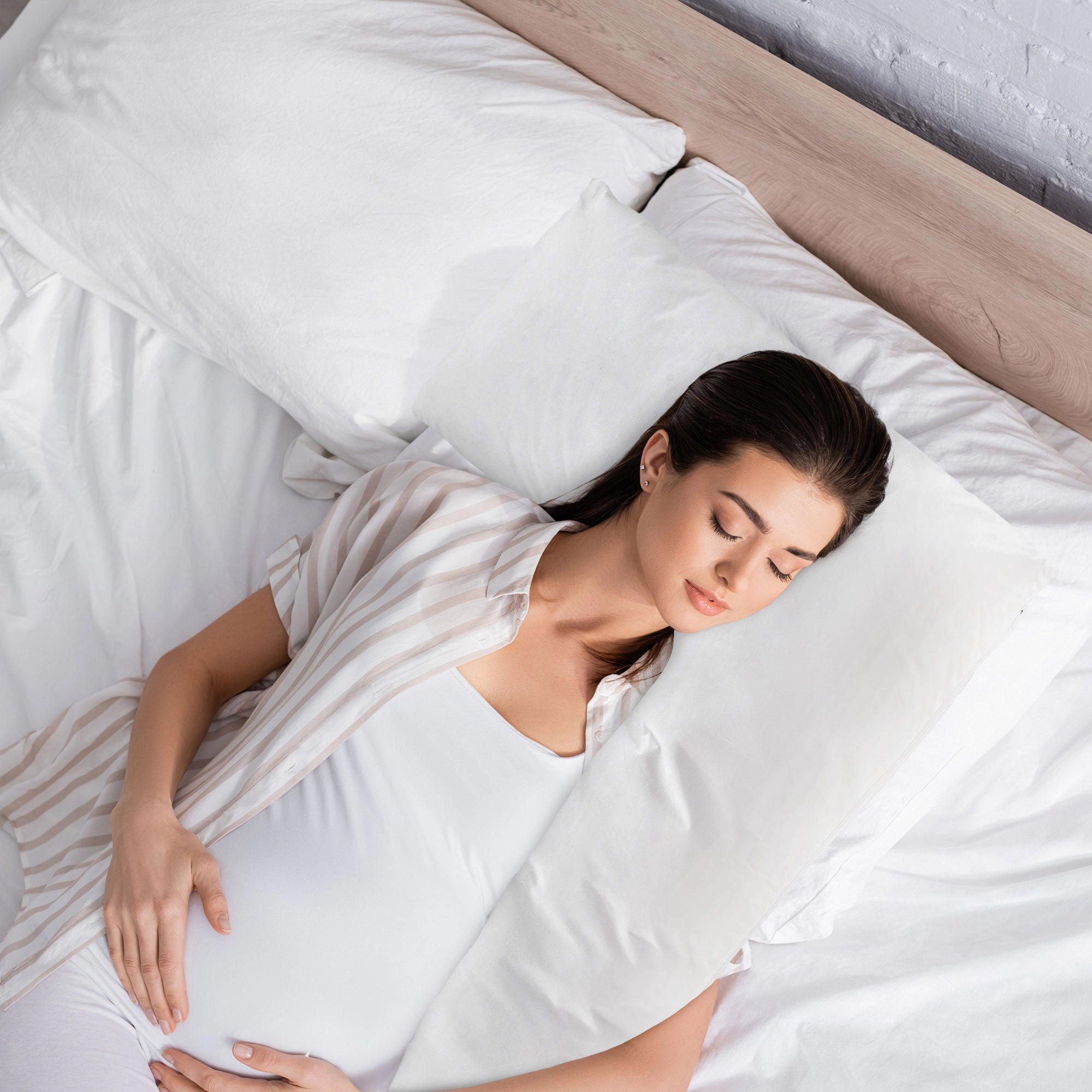 Cheer Collection L-Shaped Body Pillow for Pregnancy & Back Support with Cover