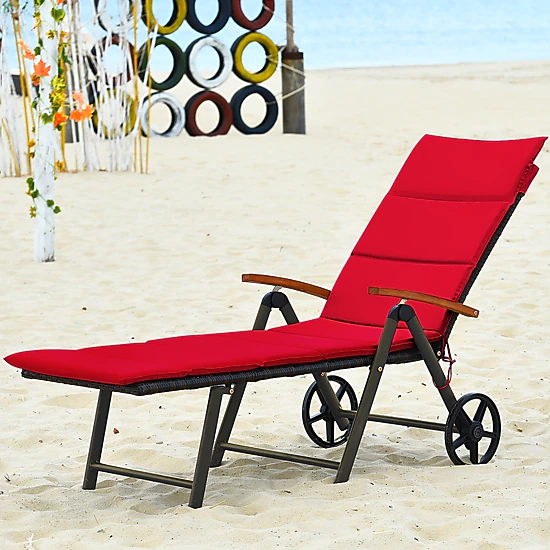 SUGIFT Removable Wheels 385-lb Outdoor Rattan Chaise Lounge Recliner 7-Position Backrest