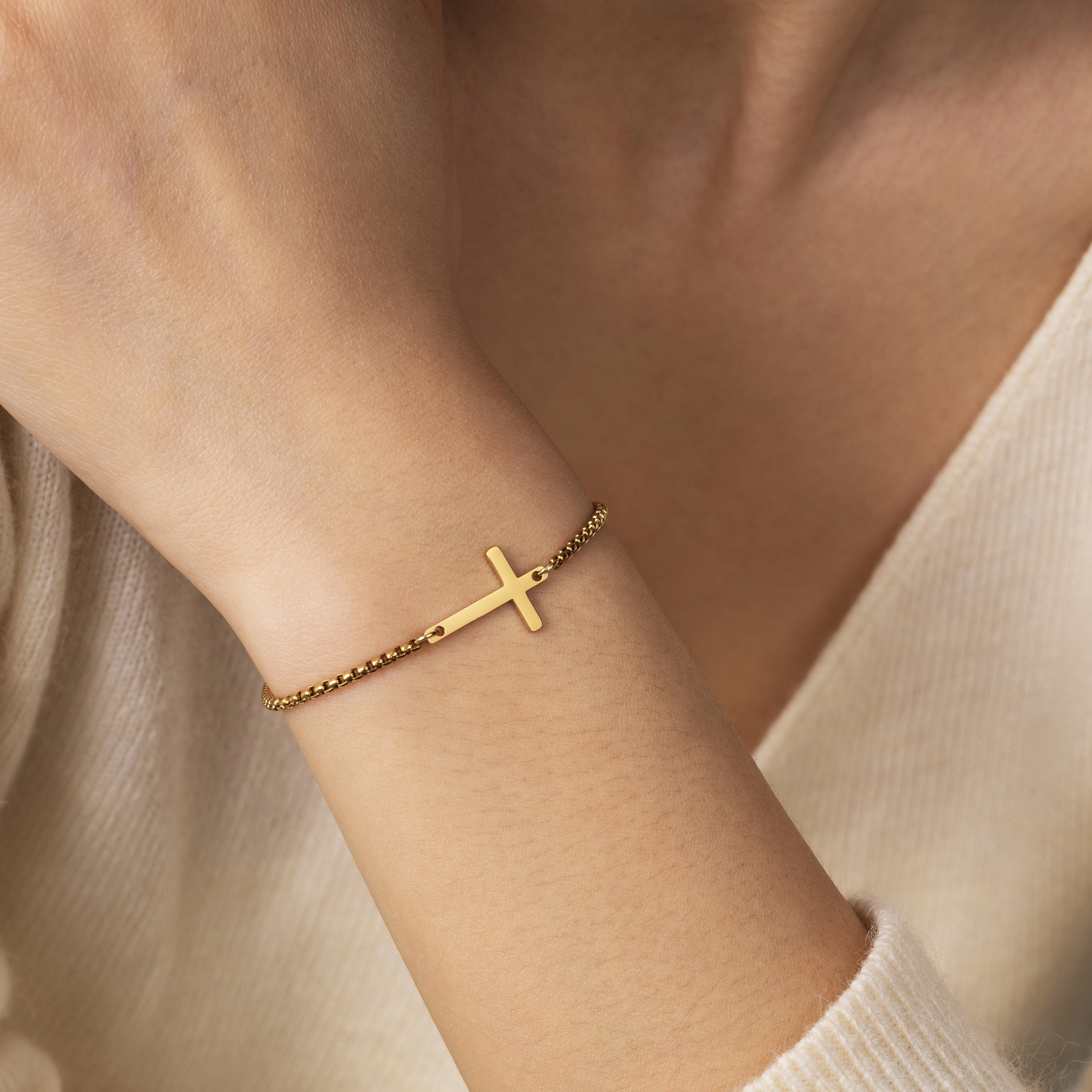 Mint & Lily Women's Sideways Cross Slider Bracelet