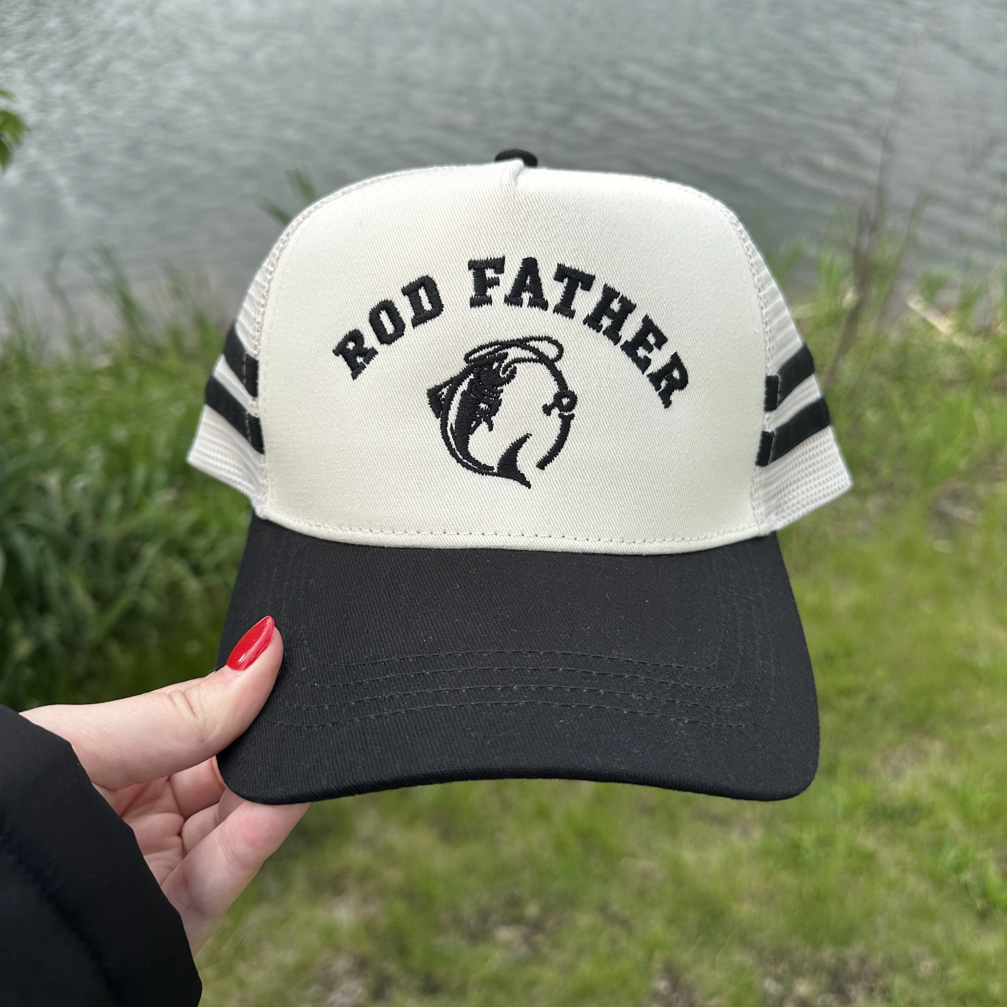 CTM Men's Rod Father Fishing Emboridered Trucker Hat