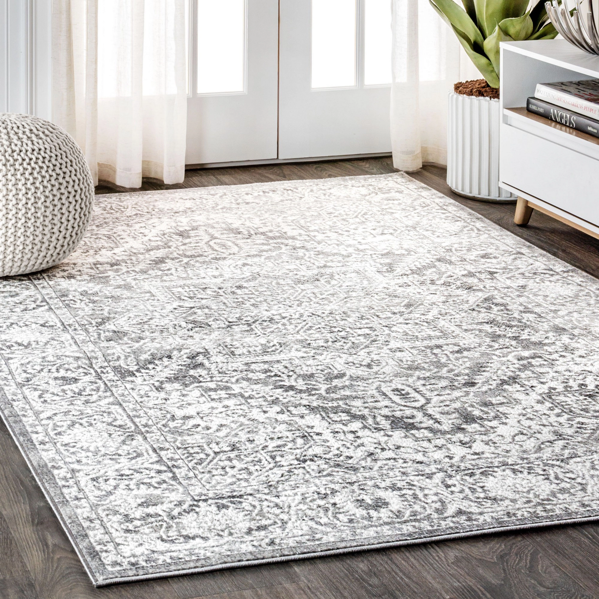 JONATHAN Y Modern Persian Vintage Medallion Area Rug, MDP100