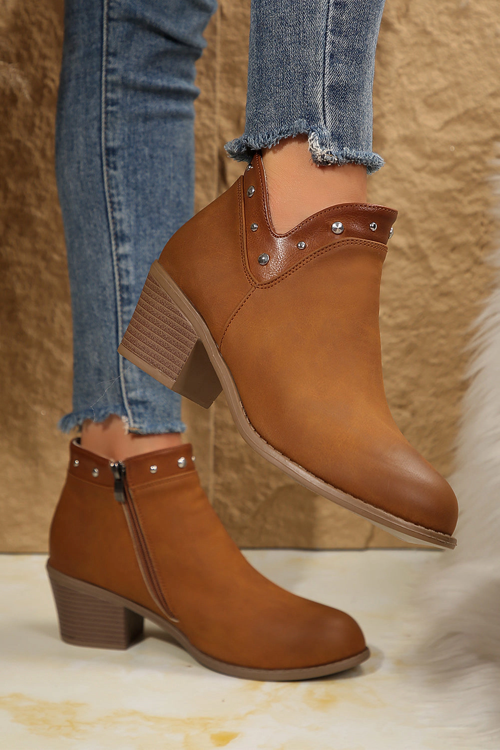 Threaded Pear Women's Melody Studded Ankle Boots
