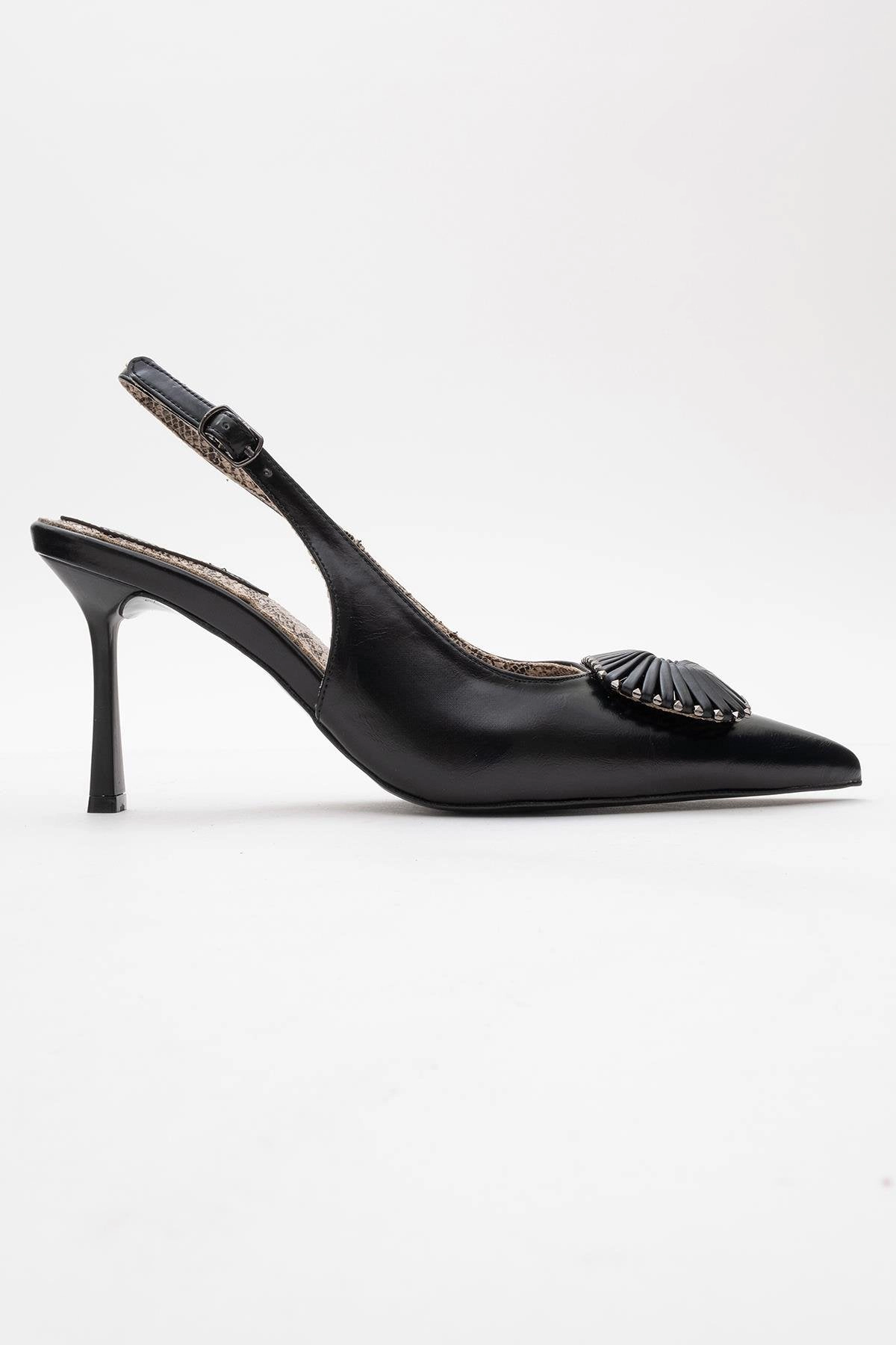 Prologue Shoes Womens Spera Buckled Pointed Toe Pump
