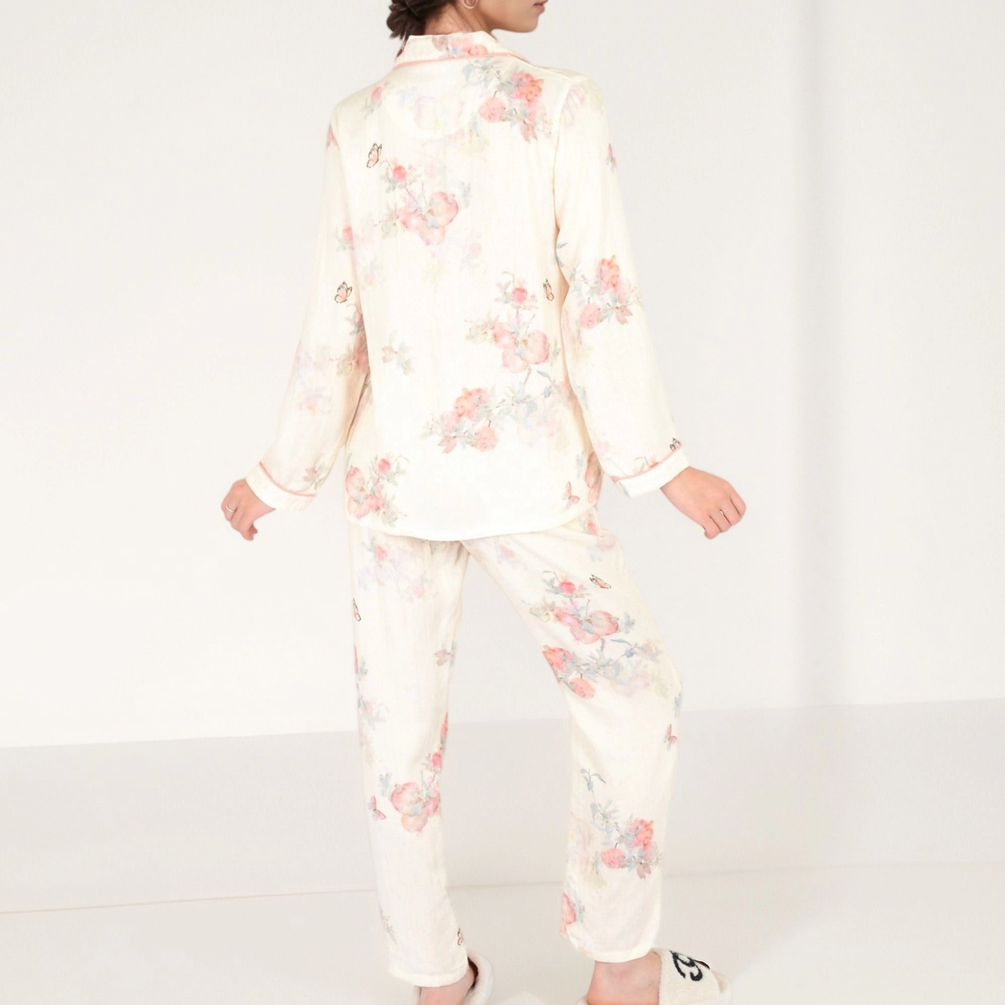 Anna-Kaci Women's Floral Butterfly Print Long Sleeve Pajama Set with Button Up Top Chest Pocket and Relaxed Fit Pants