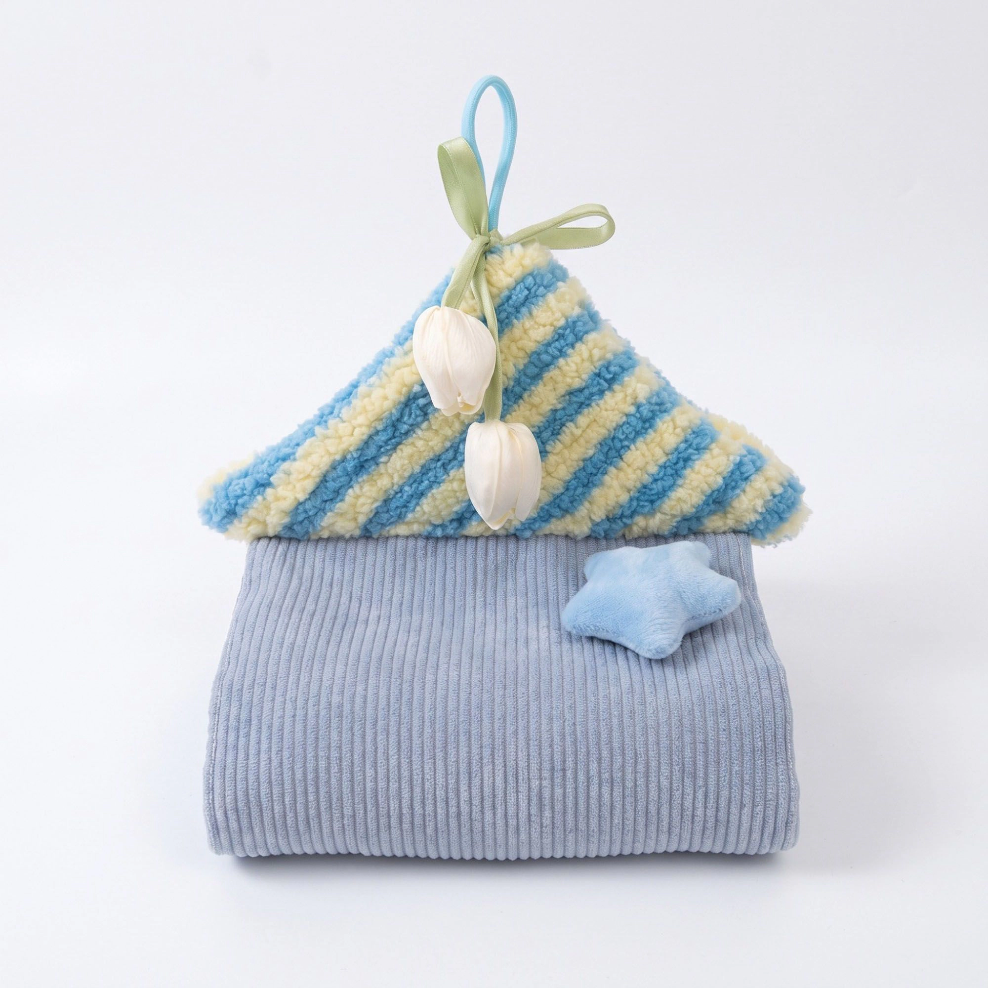 Alilang Unisex Hanging Tissue Holder House Shape Soft Fabric Tissue Dispenser