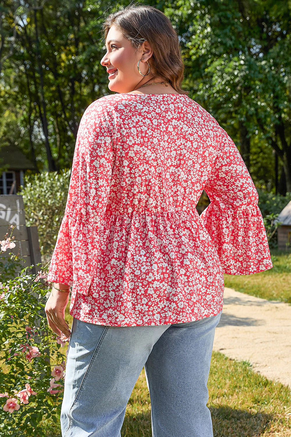 Threaded Pear Women's Lena Plus Size Floral V Neck Blouse