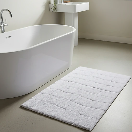 Knightsbridge Stylish And Comfortable All Season Traditional New Tile Design Cotton Bath Rug 21" X 34" White