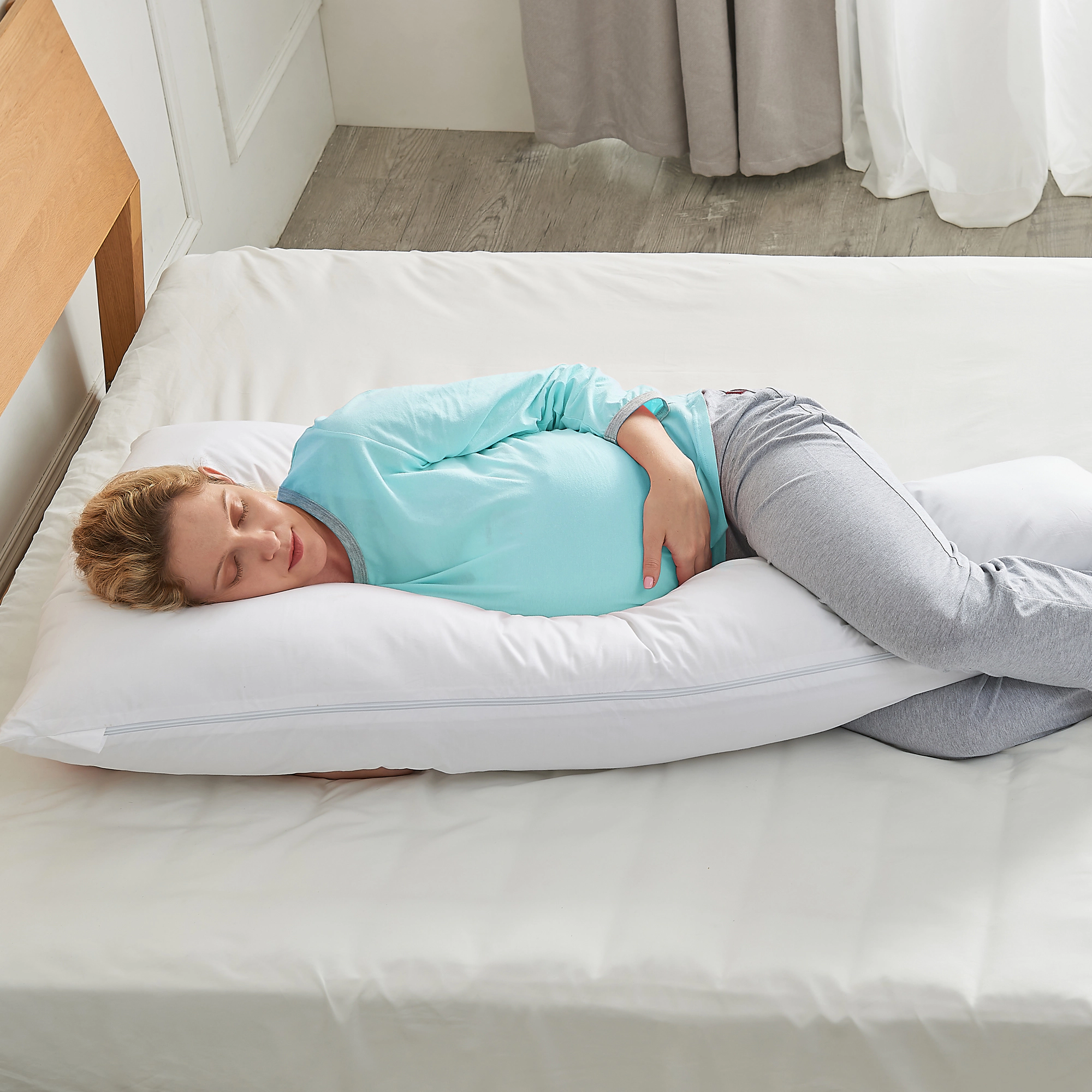 Cheer Collection L Shape Pregnancy Body Pillow with Down Alternative Fill and Washable Cover