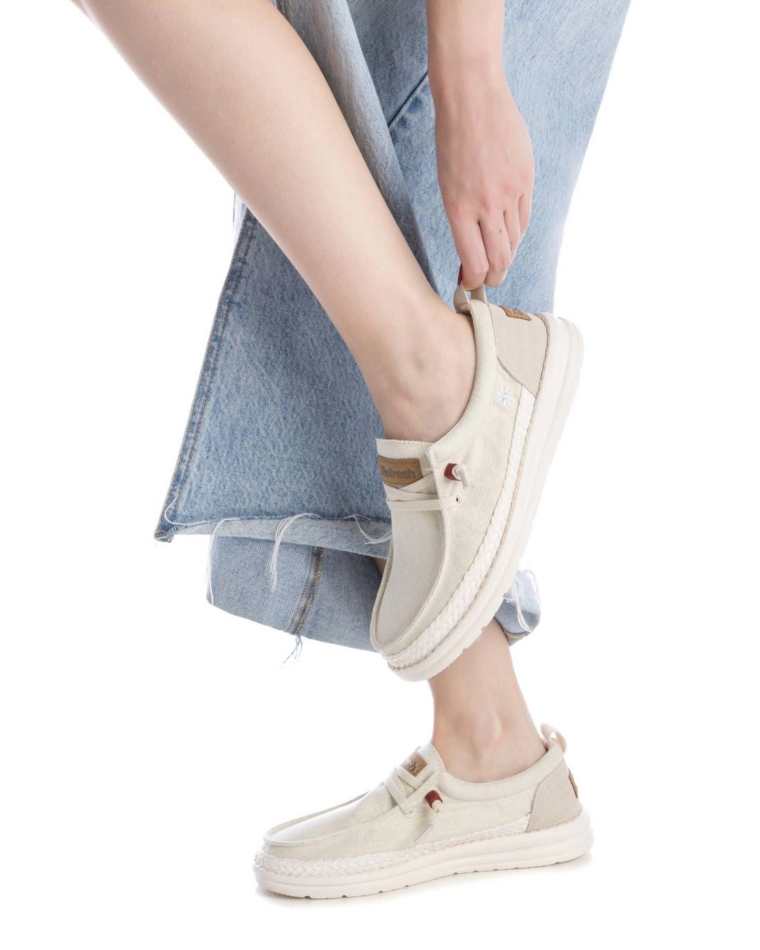 Refresh Women's Dockside Flat Round-Toe Casual Flats