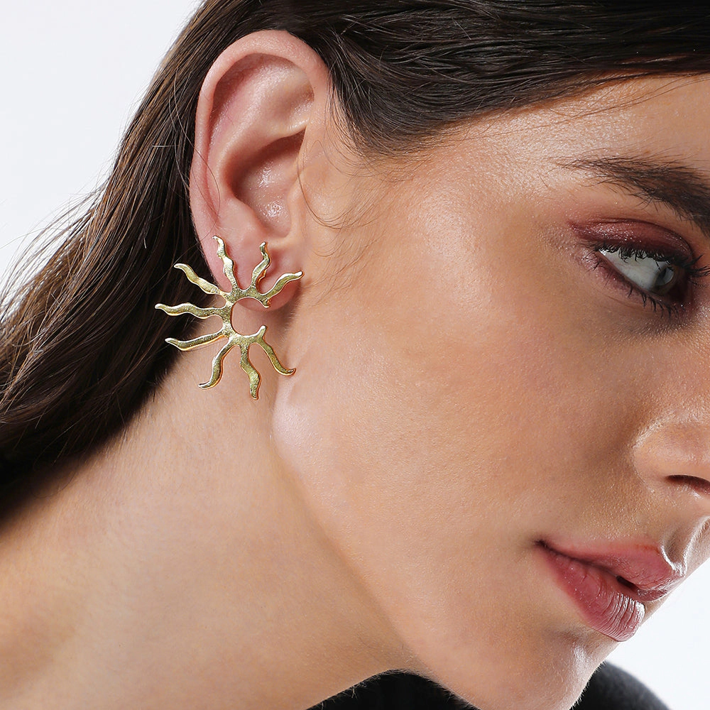 SOHI Women's The Sol Drop Earrings