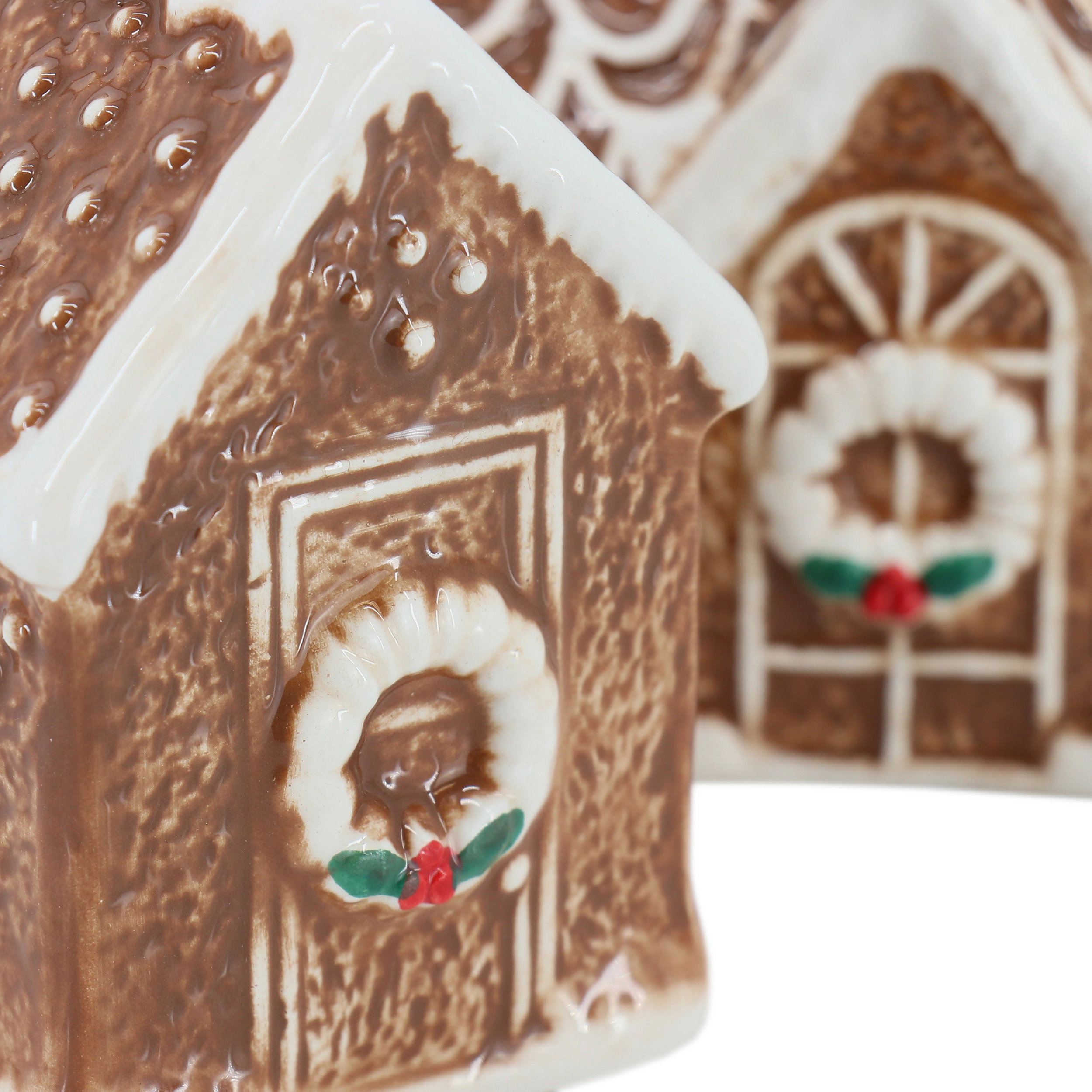 Martha Stewart Ceramic Gingerbread House Salt and Pepper Shaker Set in Brown