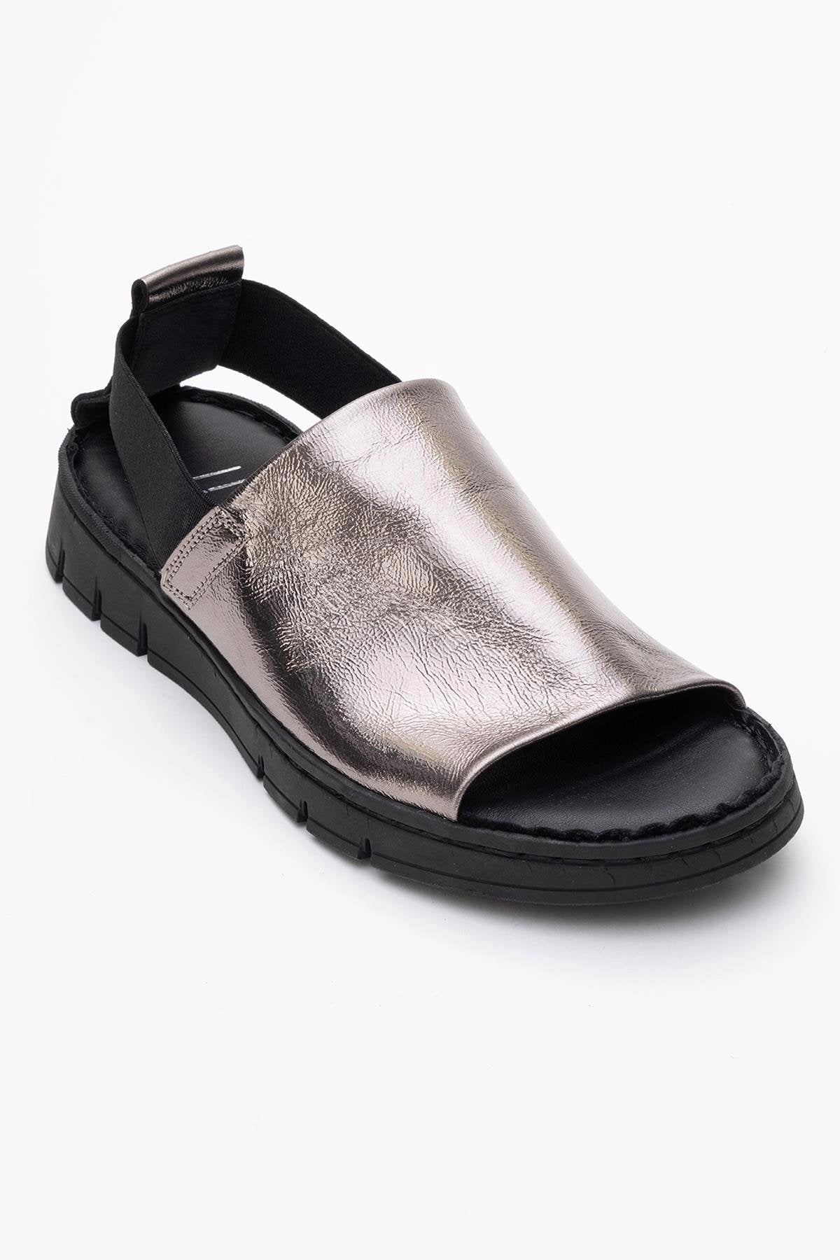 Forever & Always Womens Londoi Elastic Strap Leather Sandals
