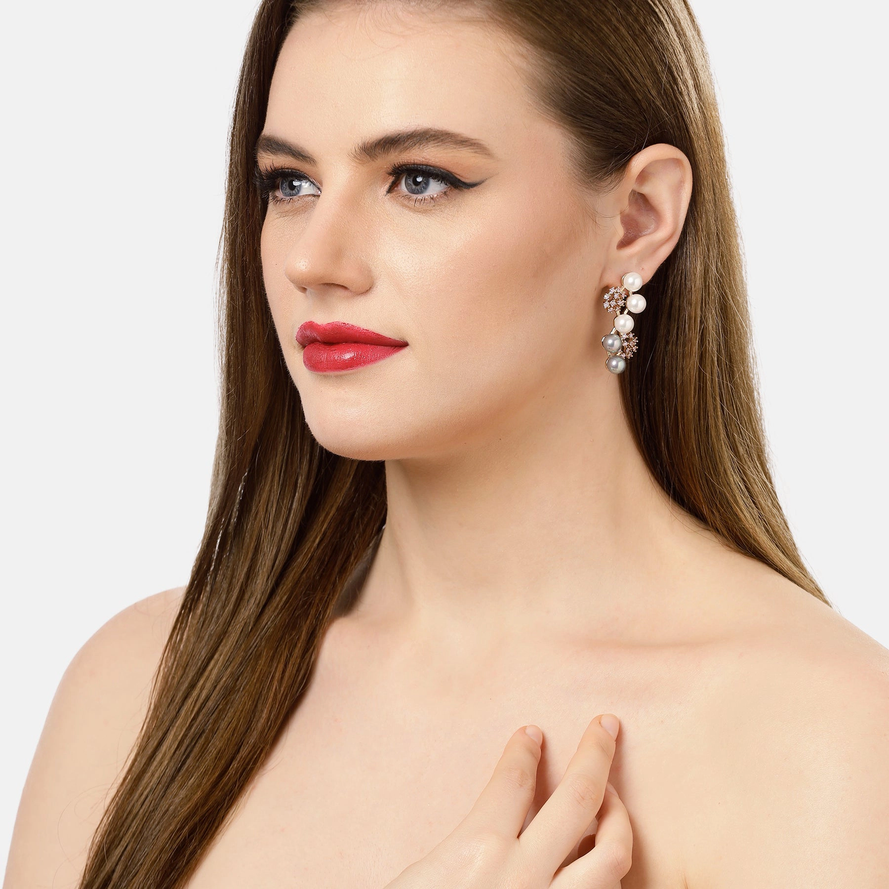 AGP PARIS Womens Cascading Snowflake Drop Earrings