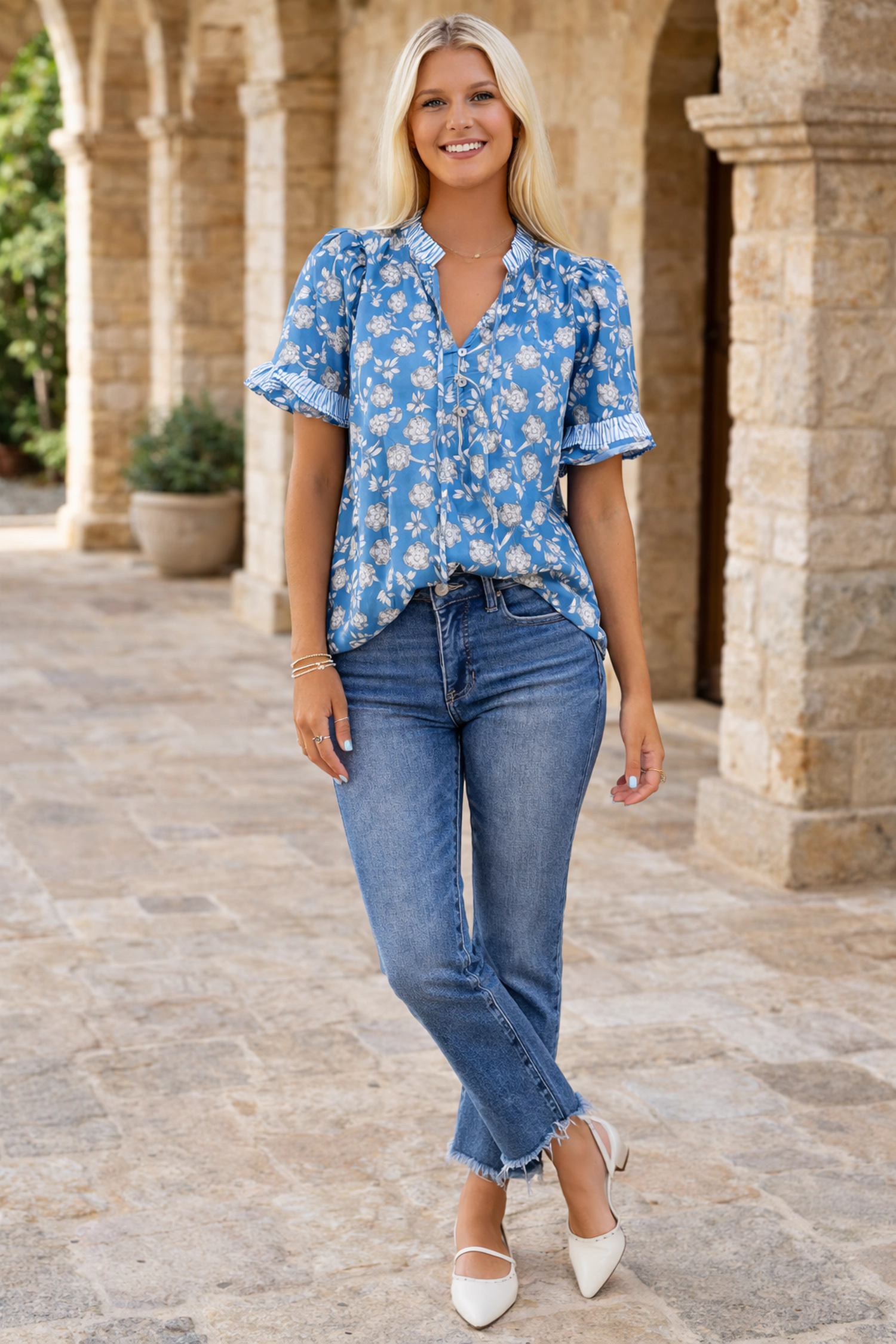 Threaded Pear Women's Hana Detail Short Sleeve Blouse