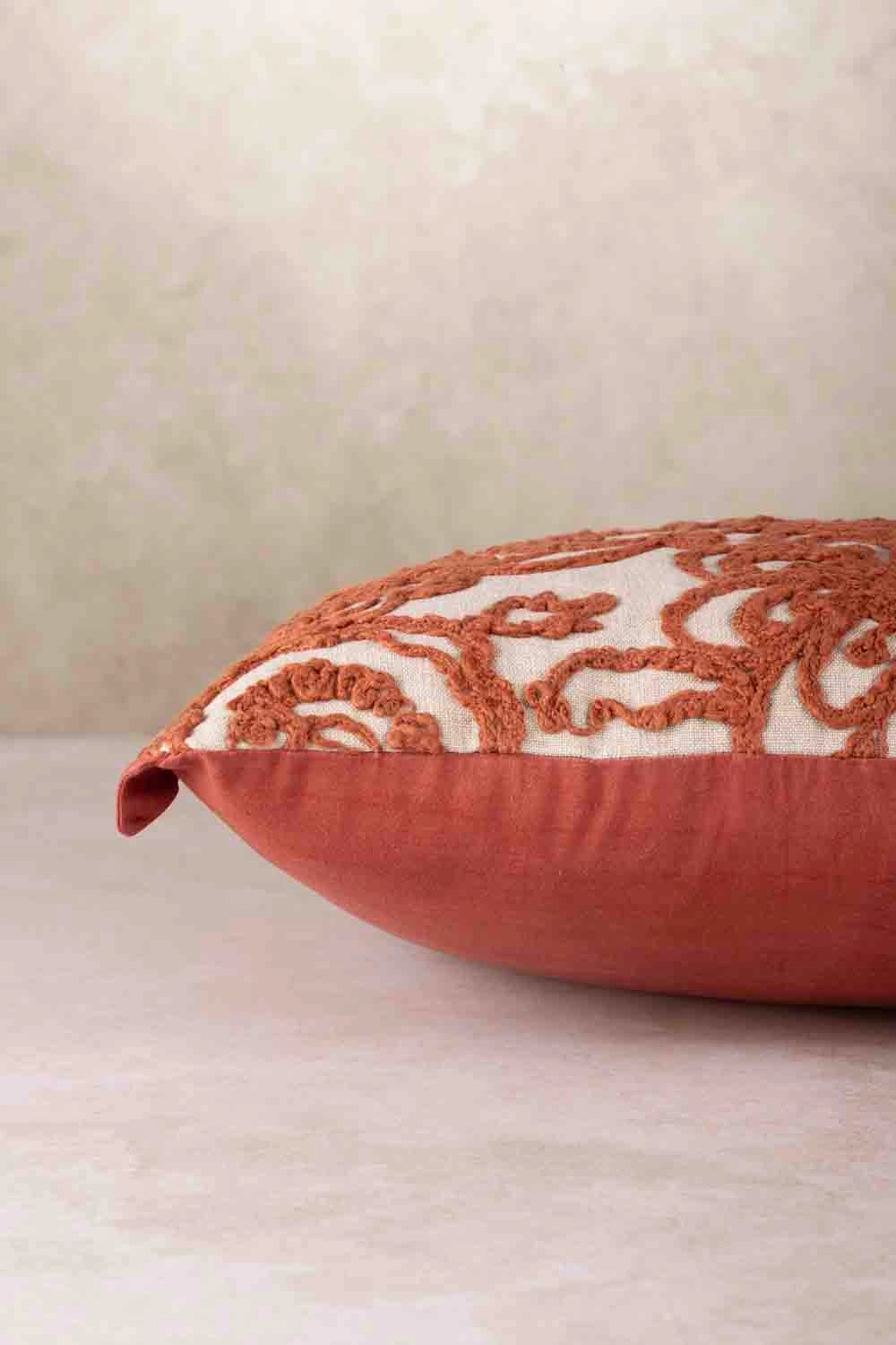 GAURI KOHLI Unnao Throw Pillow 16"x24"