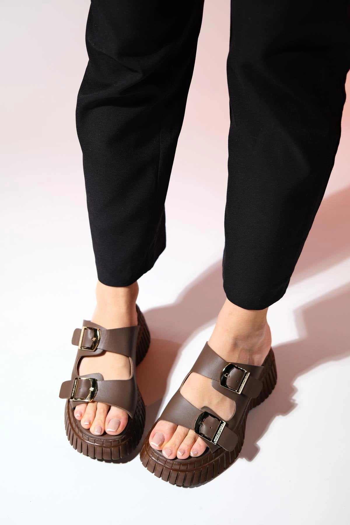 Forever & Always Womens Joanes Leather Two-Strap Platform Sandals