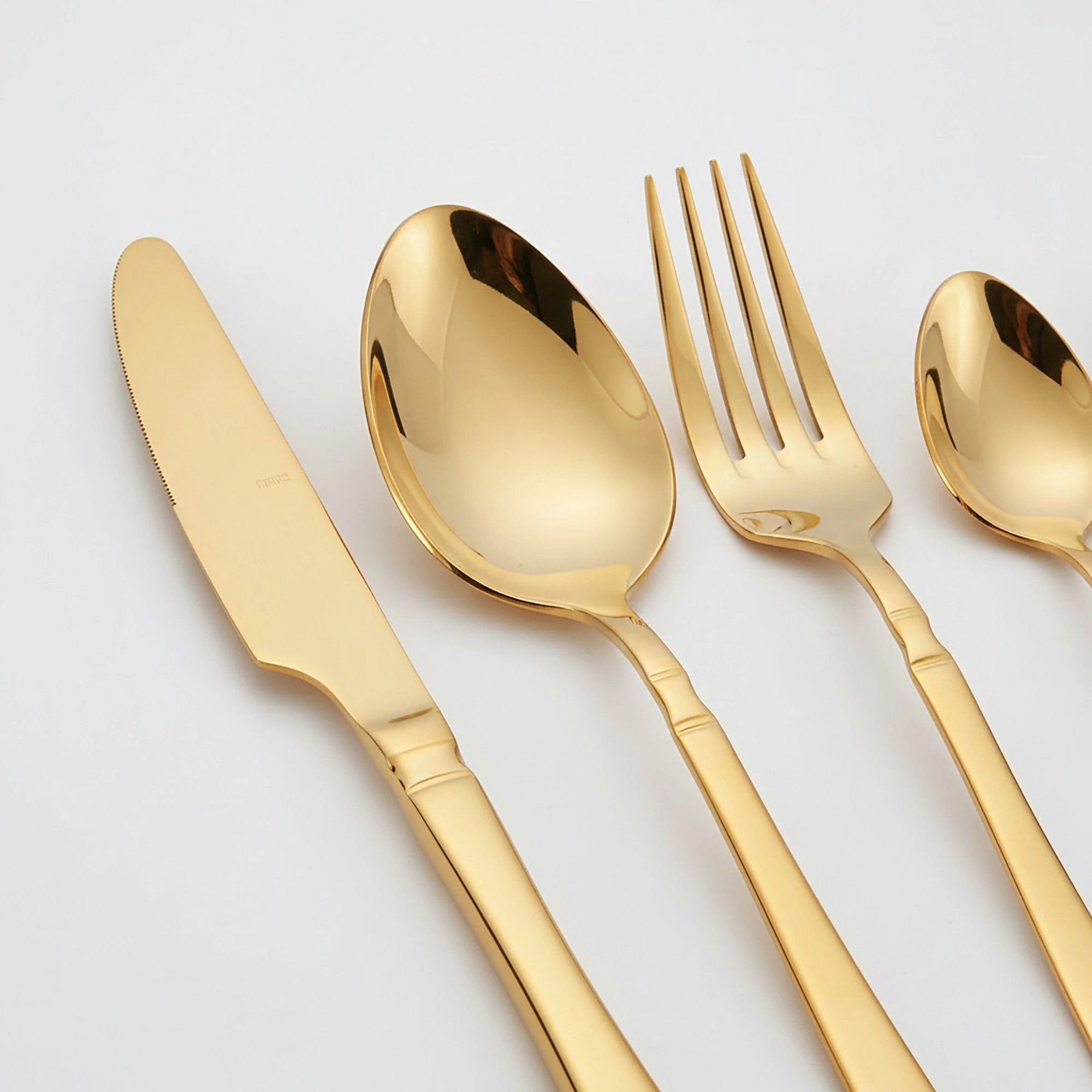 Alilang Women 24 Piece Flatware Set Gold Tone Stainless Steel Cutlery Set Service for 6 Mirror Finish Utensil Set with G