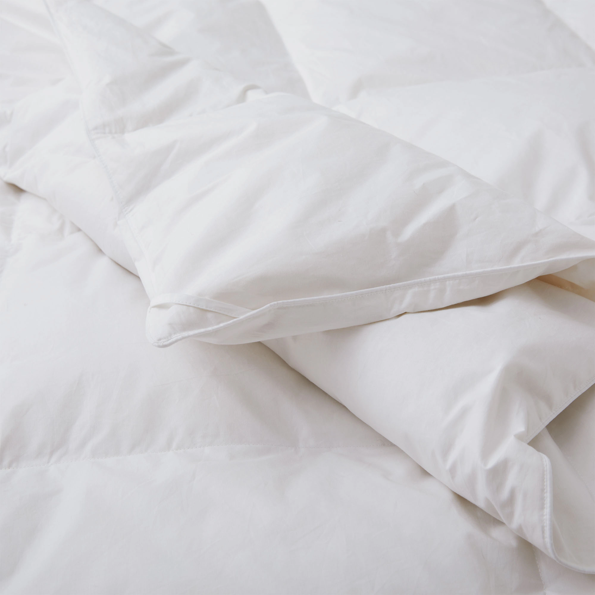 PEACENEST Goose Feather Fiber Comforter with Cotton Shell All Season Bedding