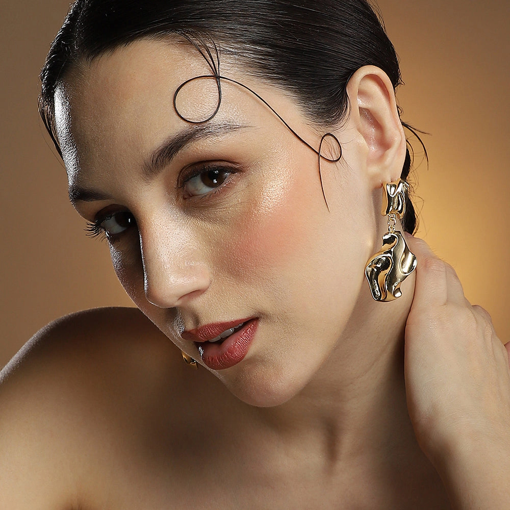 SOHI Women's The Eroded Drop Earrings - California Gold