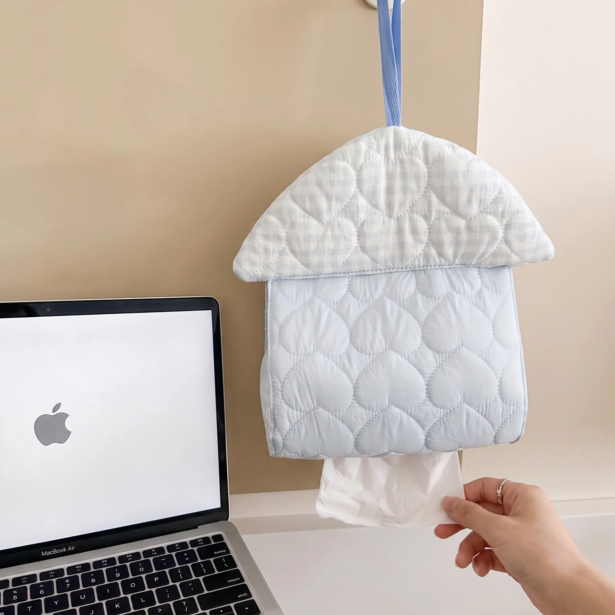 Alilang Unisex Quilted Hanging Tissue Holder with Heart Stitching