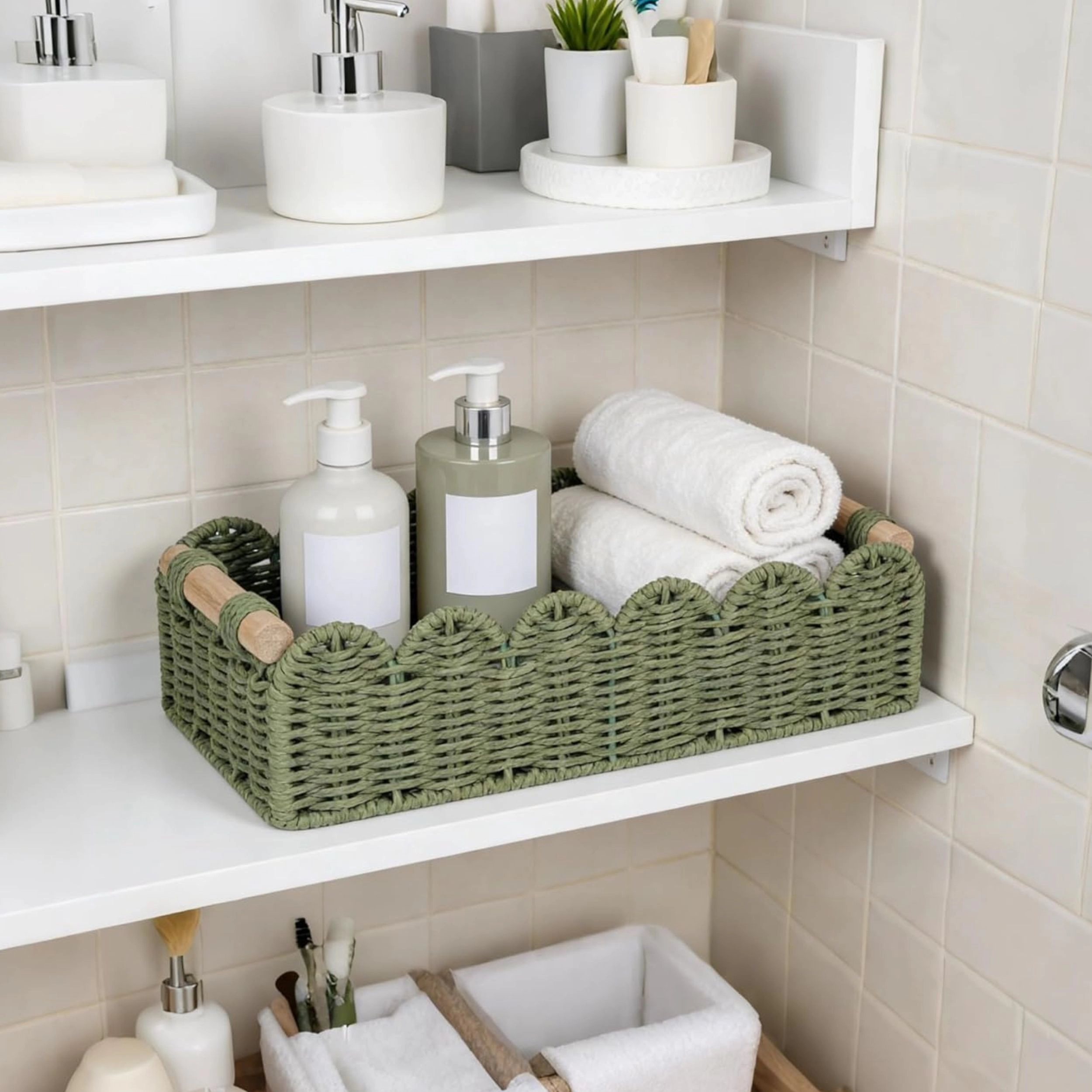 Stock Preferred Handwoven Scalloped Toilet Paper Storage Basket with Handle for Bathroom