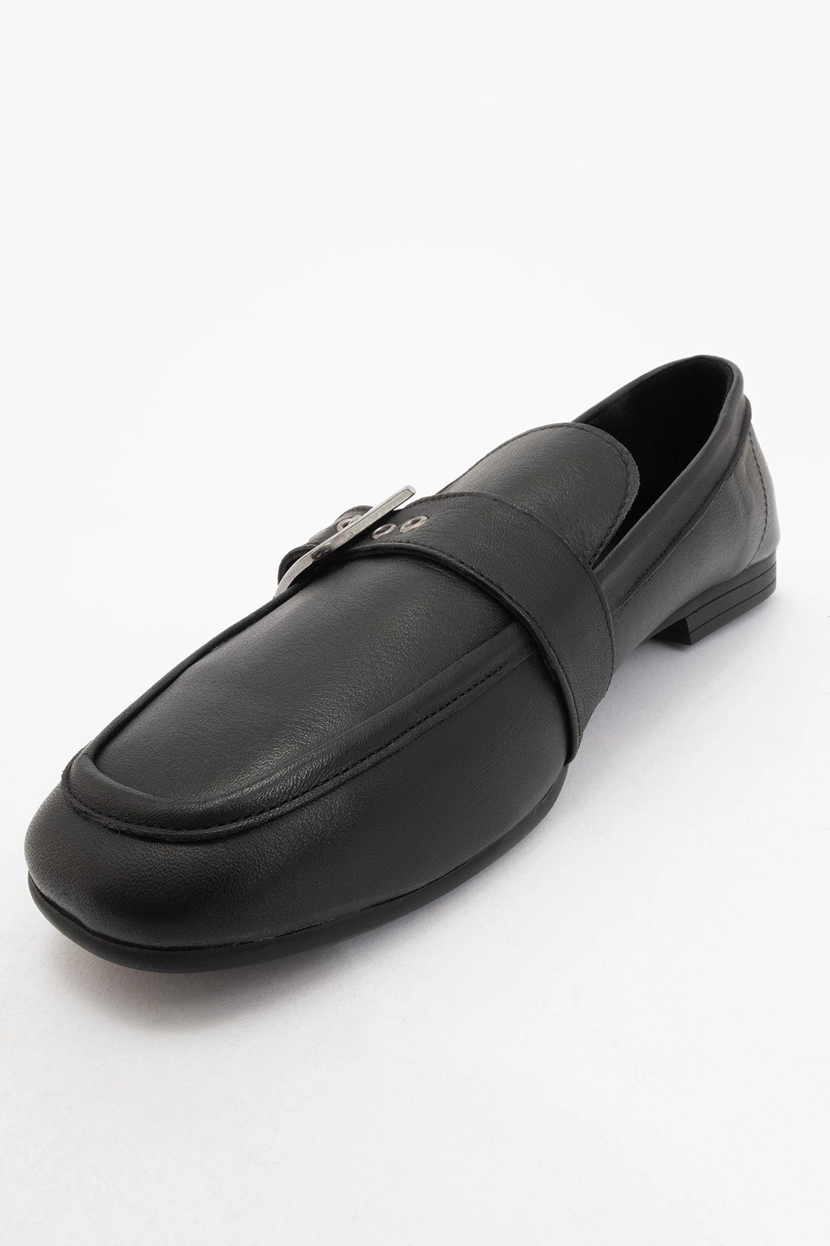 Forever & Always Womens Jade Leather Flat Loafers