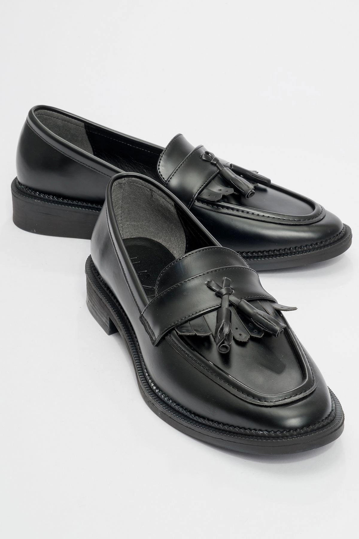 Prologue Shoes Womens Zita Loafers