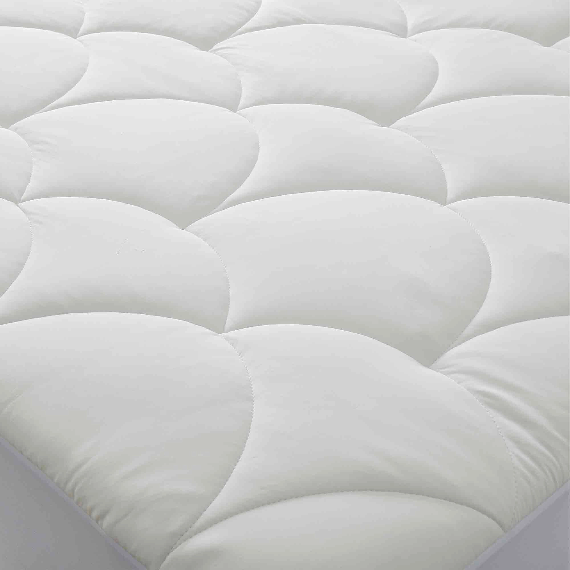 PEACE NEST Cooling Waterproof Mattress Pad with Deep Pocket Fitted Skirt Cloud Quilt