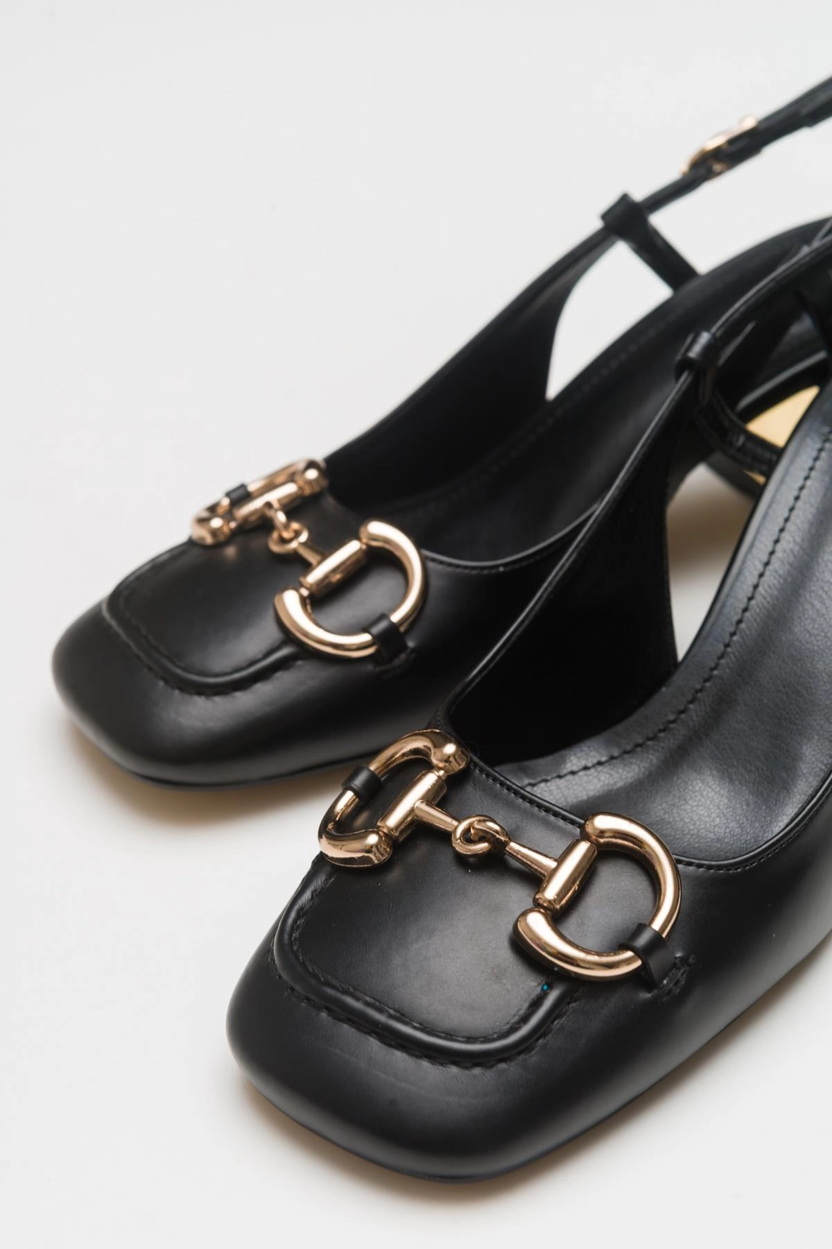 Prologue Shoes Womens Karol Block Heel Pump
