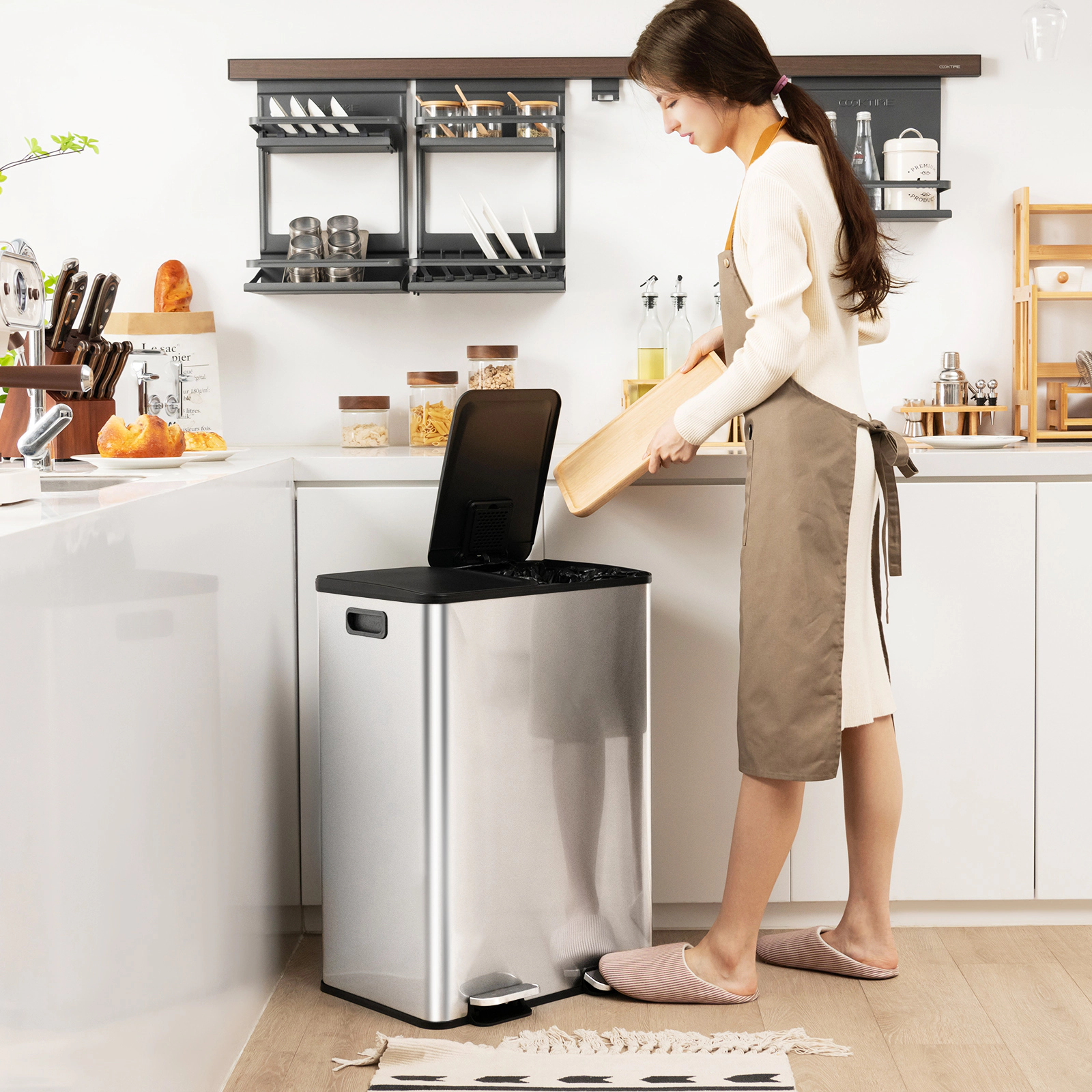 Hivvago 2 x 8 Gal Dual Compartment Trash Can